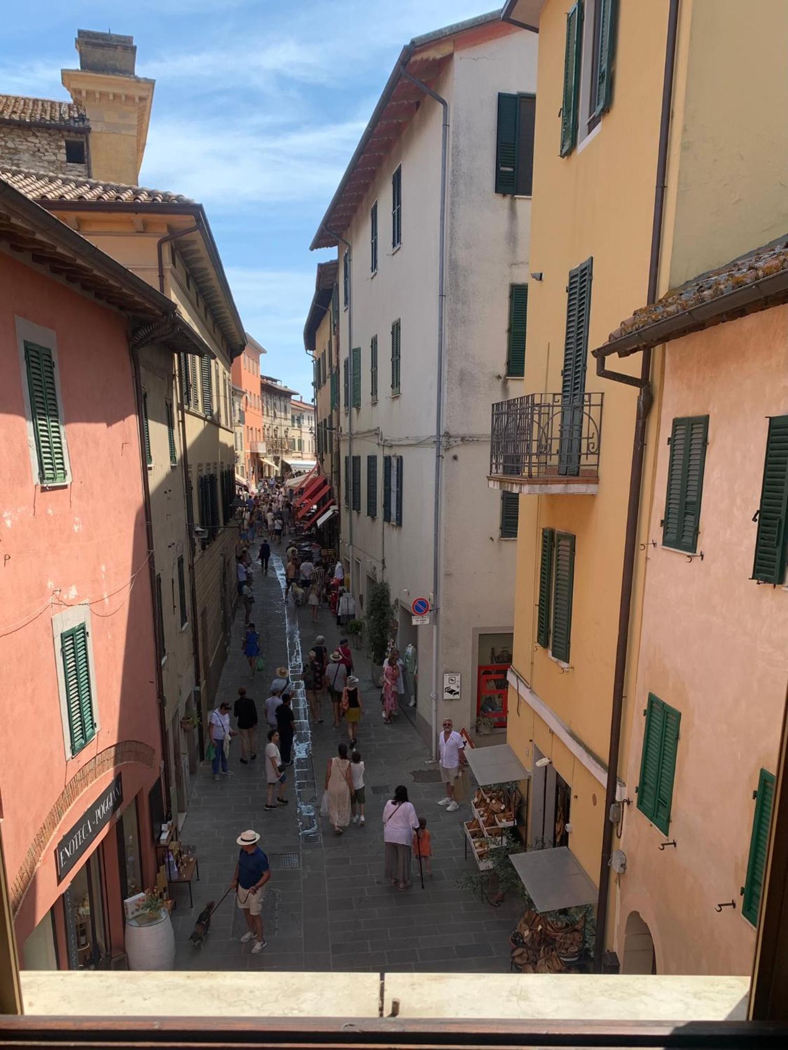 Porta Senese Suite