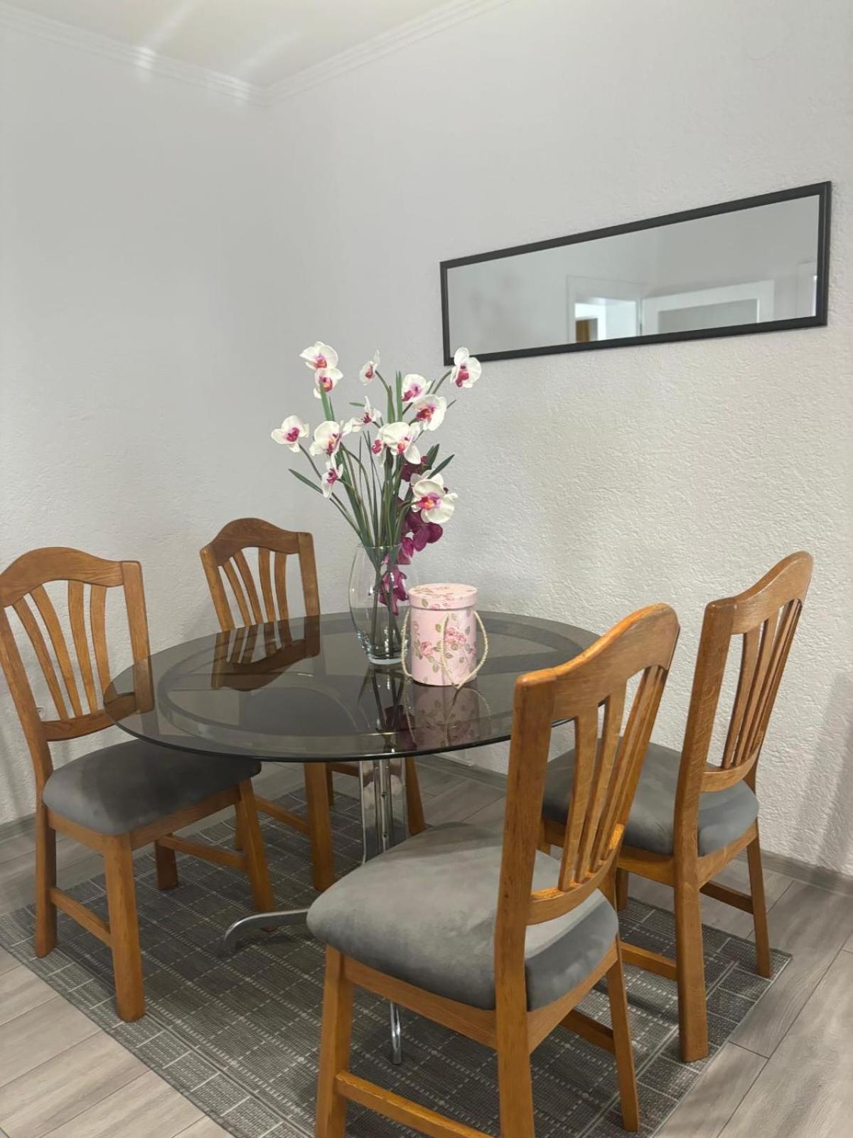 Comfort F & F Apartment