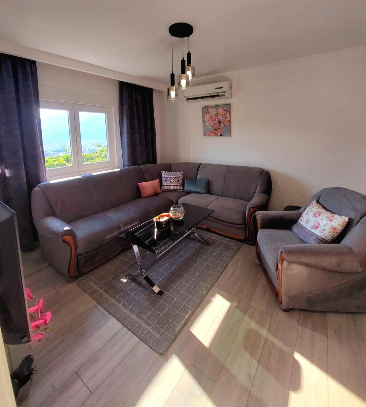 Comfort F & F Apartment