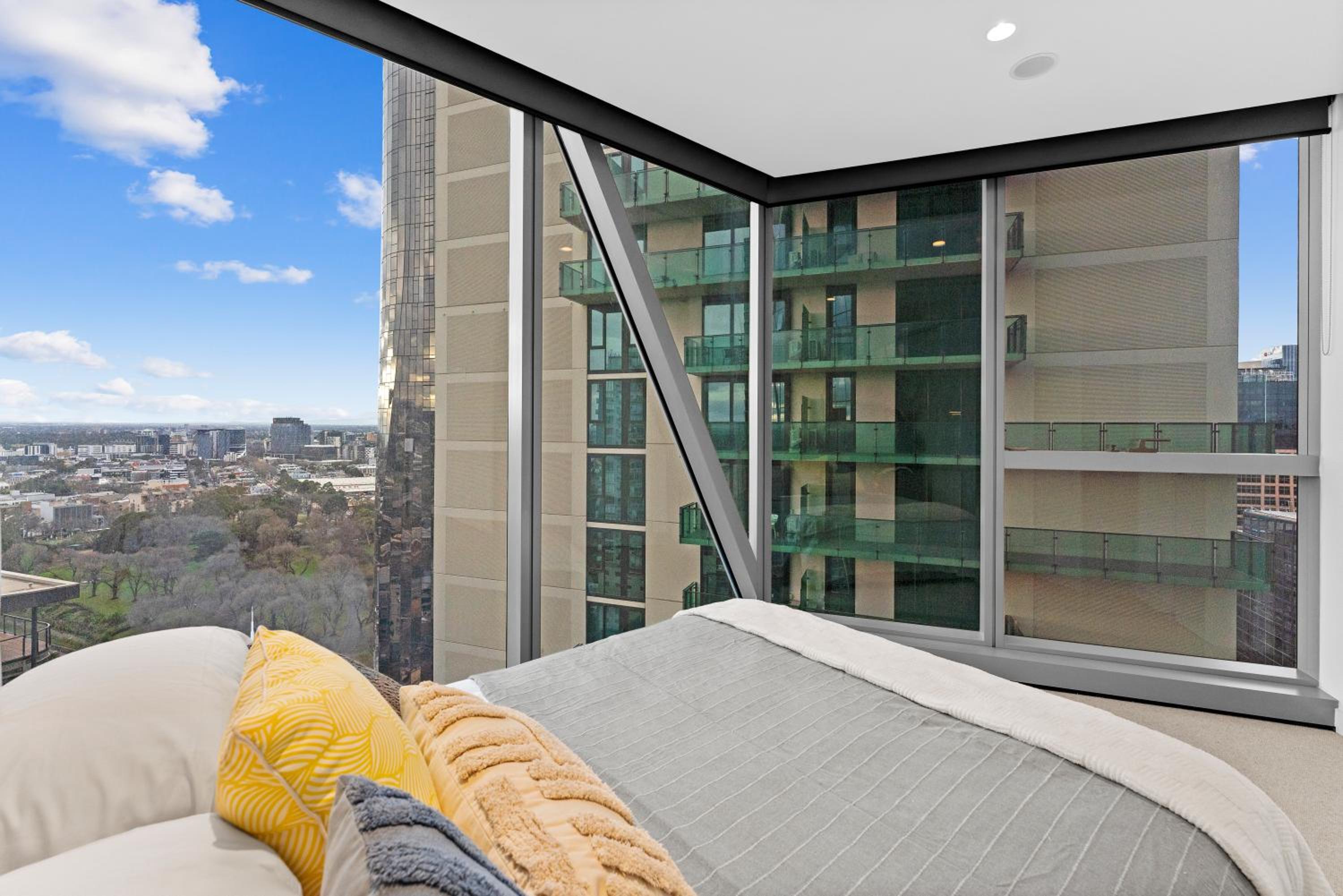 Melbourne Luxury Apartment 2BR 2TB