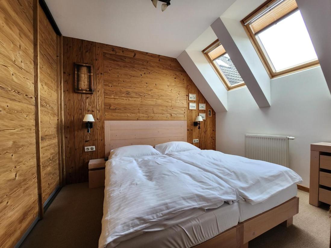 Deluxe Apartment with Mountain View in Hotel Kukucka view 3