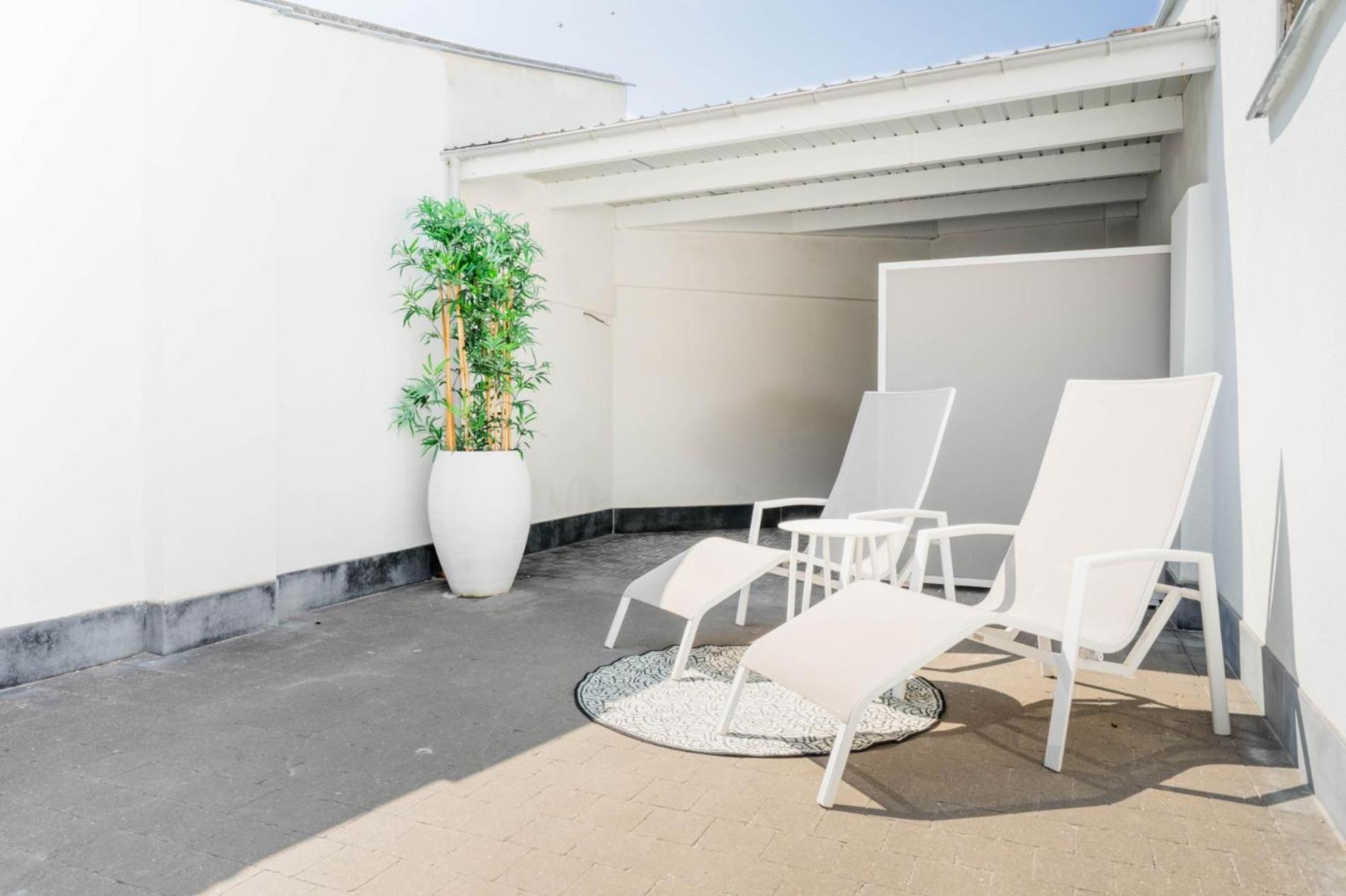 Charming Ostend Home: Near Beach City Center