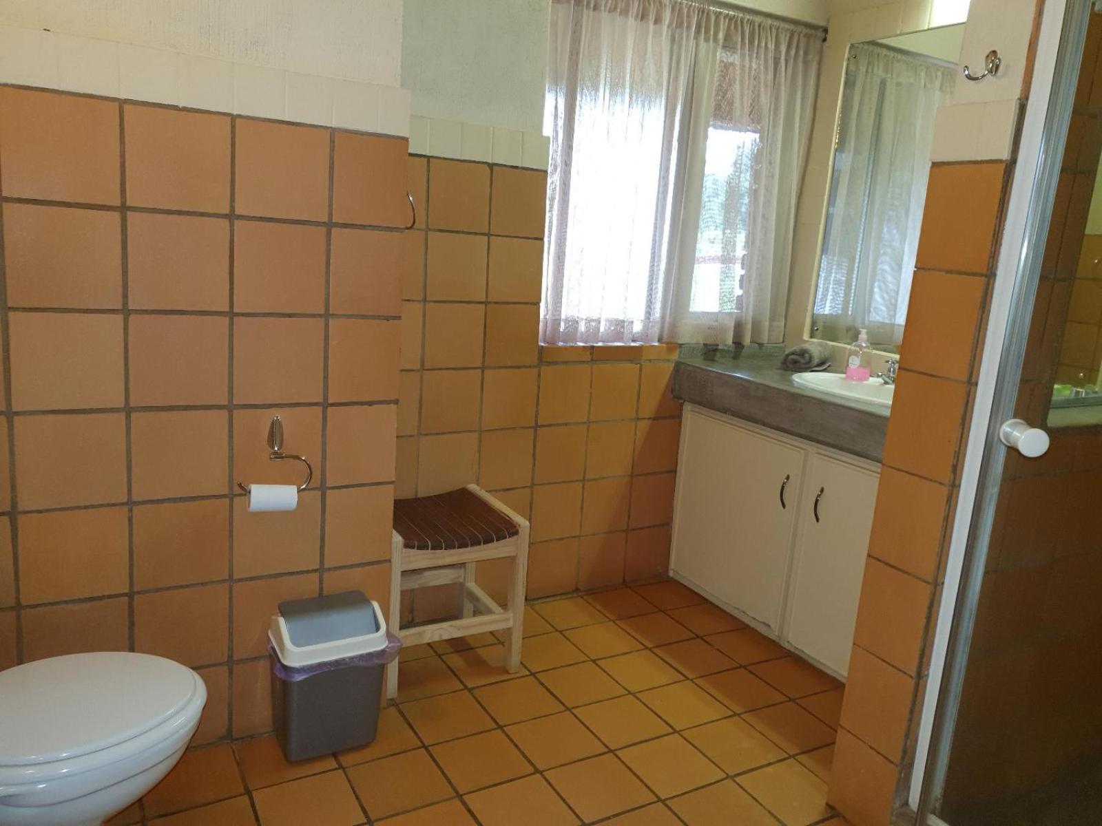 Ekuthuleni River Front Chalets Hoedspruit