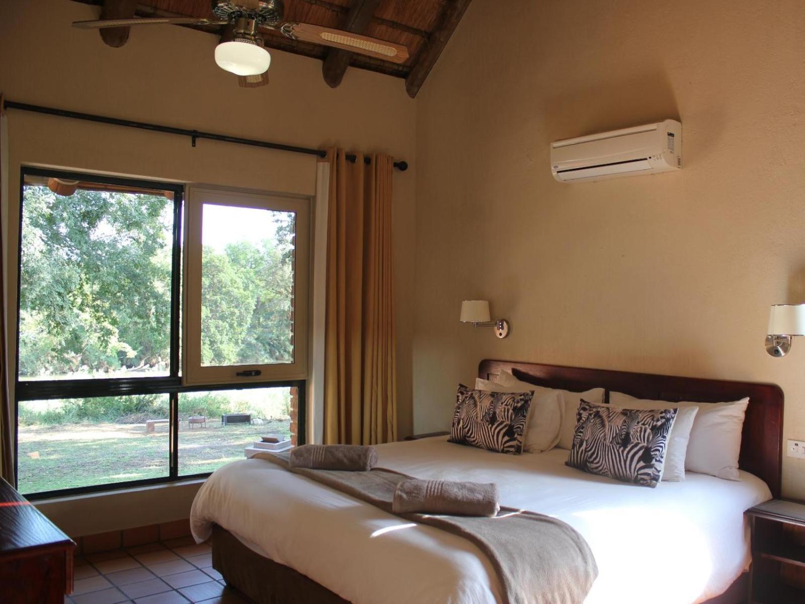 Ekuthuleni River Front Chalets Hoedspruit