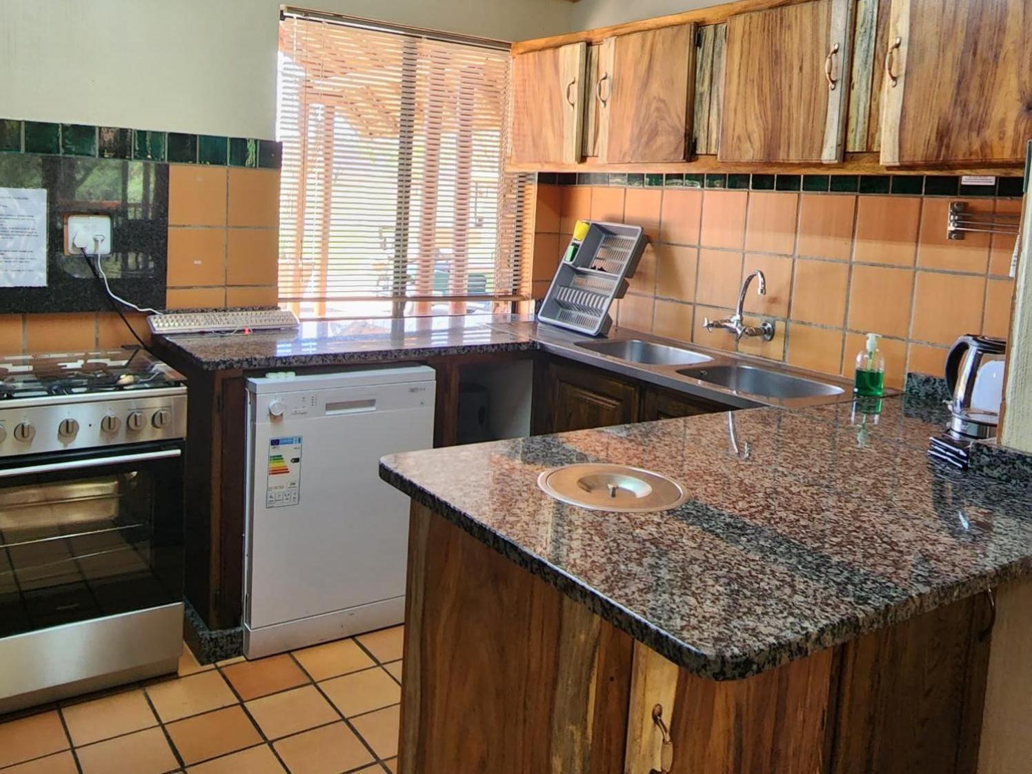 Ekuthuleni River Front Chalets Hoedspruit
