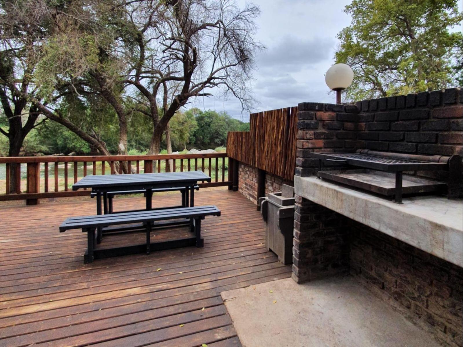 Ekuthuleni River Front Chalets Hoedspruit