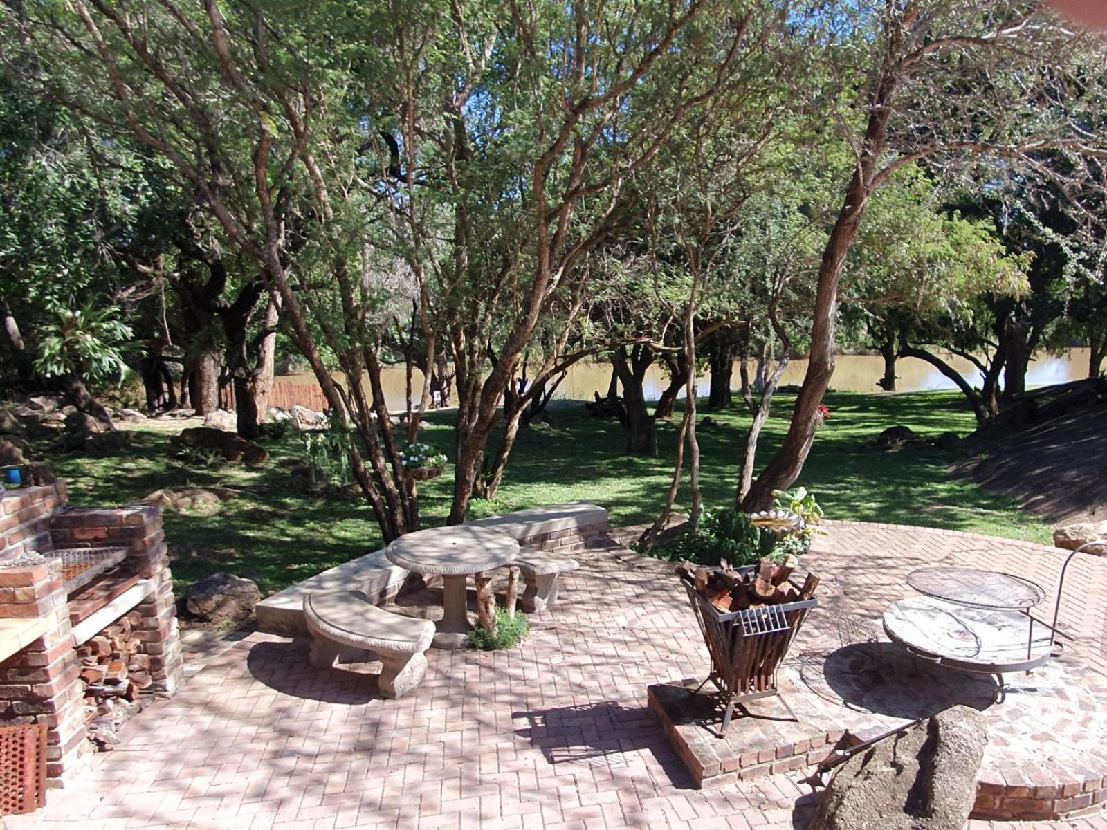 Ekuthuleni River Front Chalets Hoedspruit