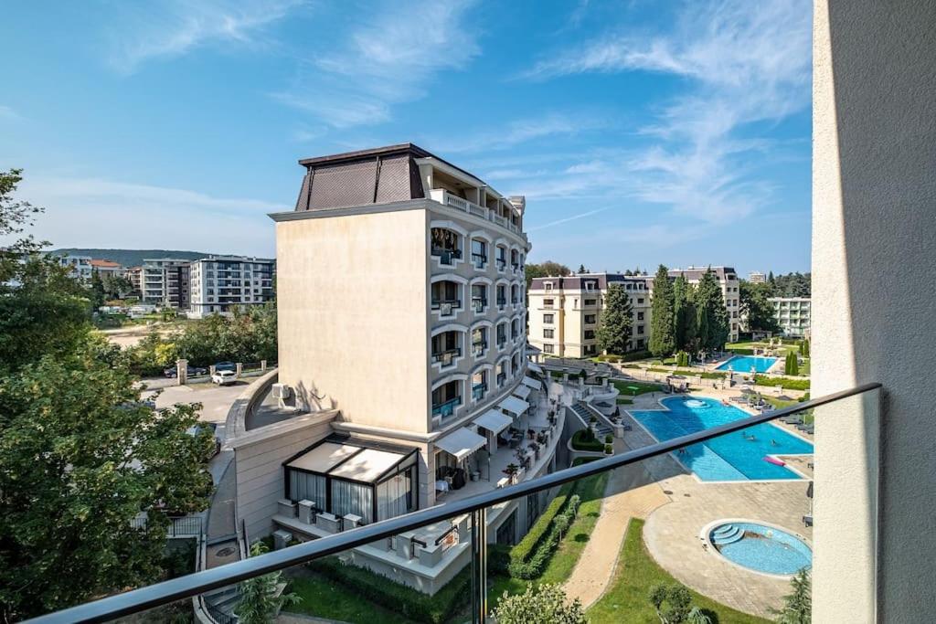 Montblanc Studio Luxury Complex and Spa