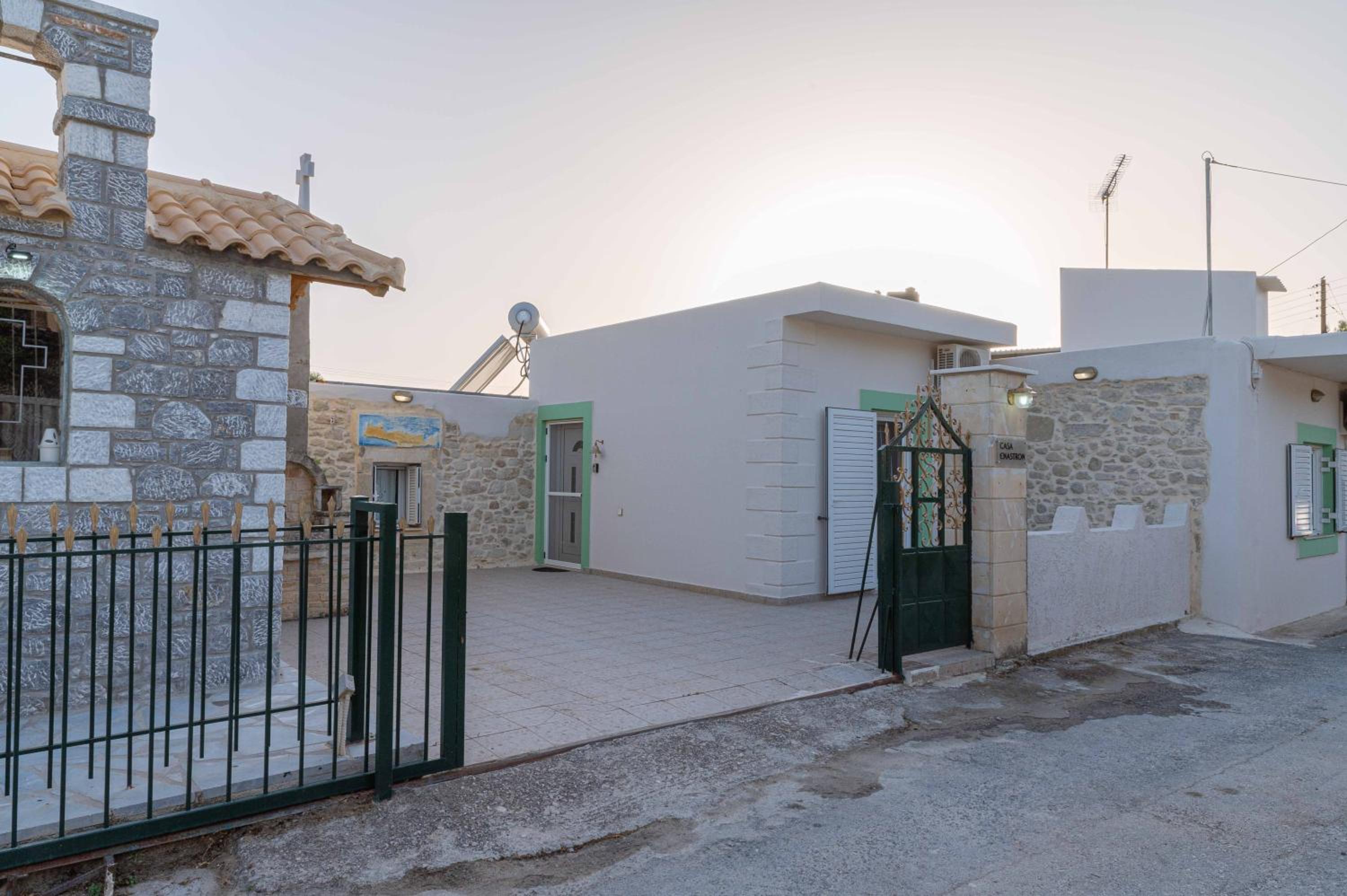 Casa Enastron
