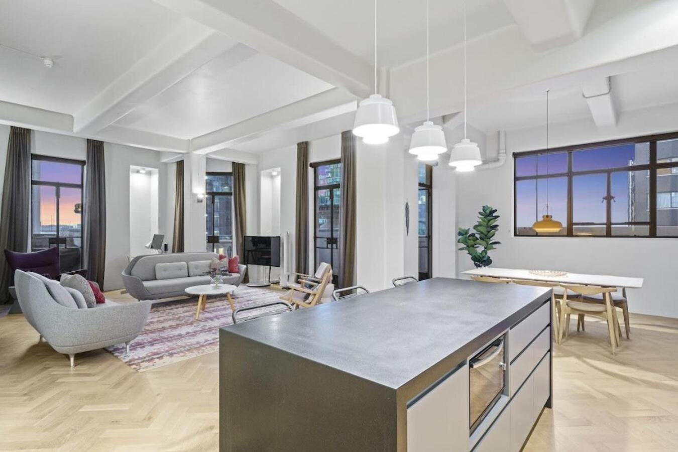 The Queens Retreat - Penthouse On Queen Street view 5