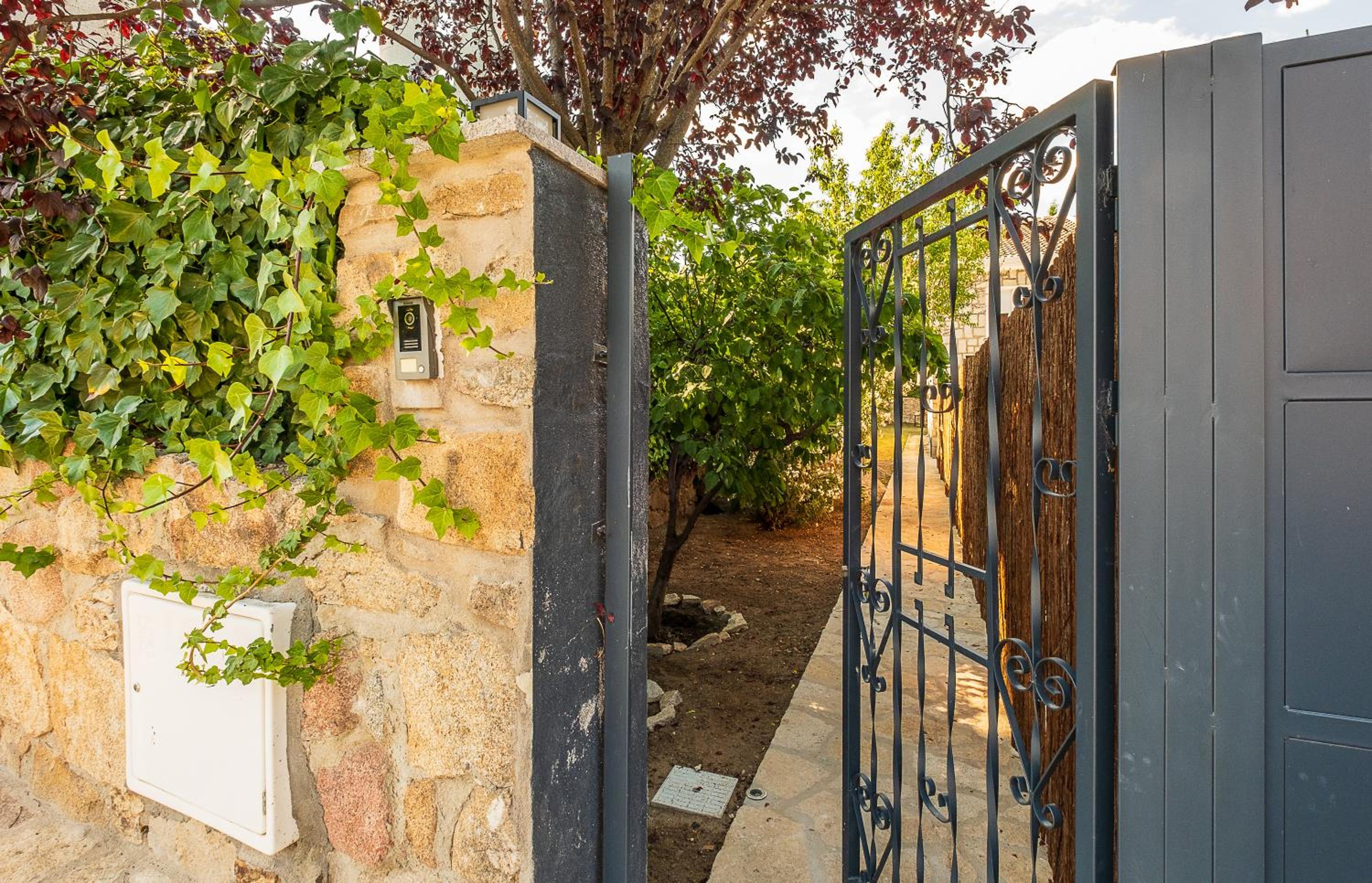 La Puerta Verde