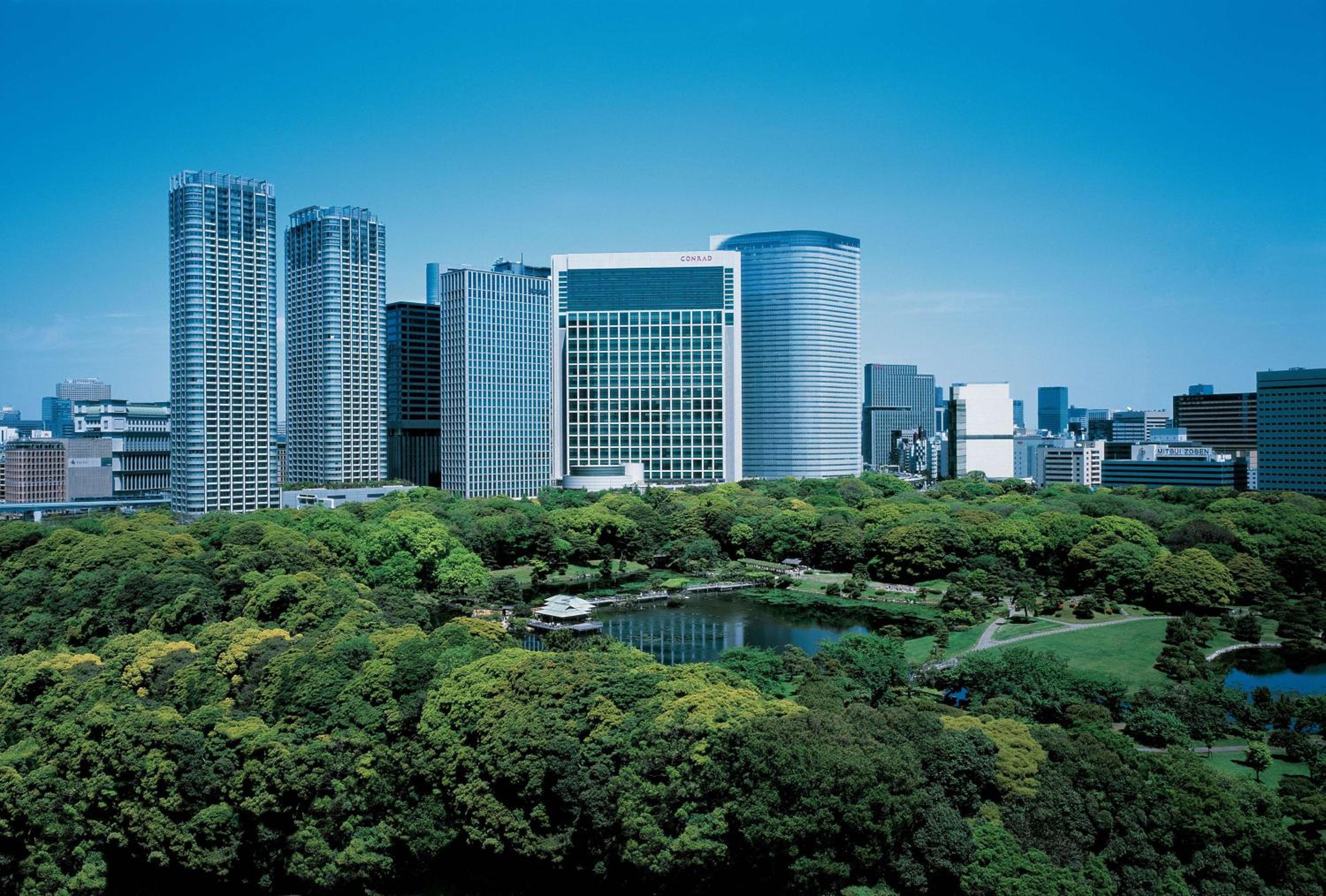 Hotel Conrad Tokyo - Image 1