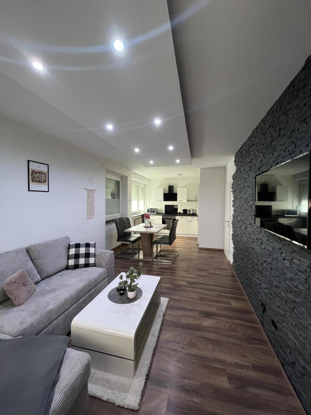 Modern apartment and easy access