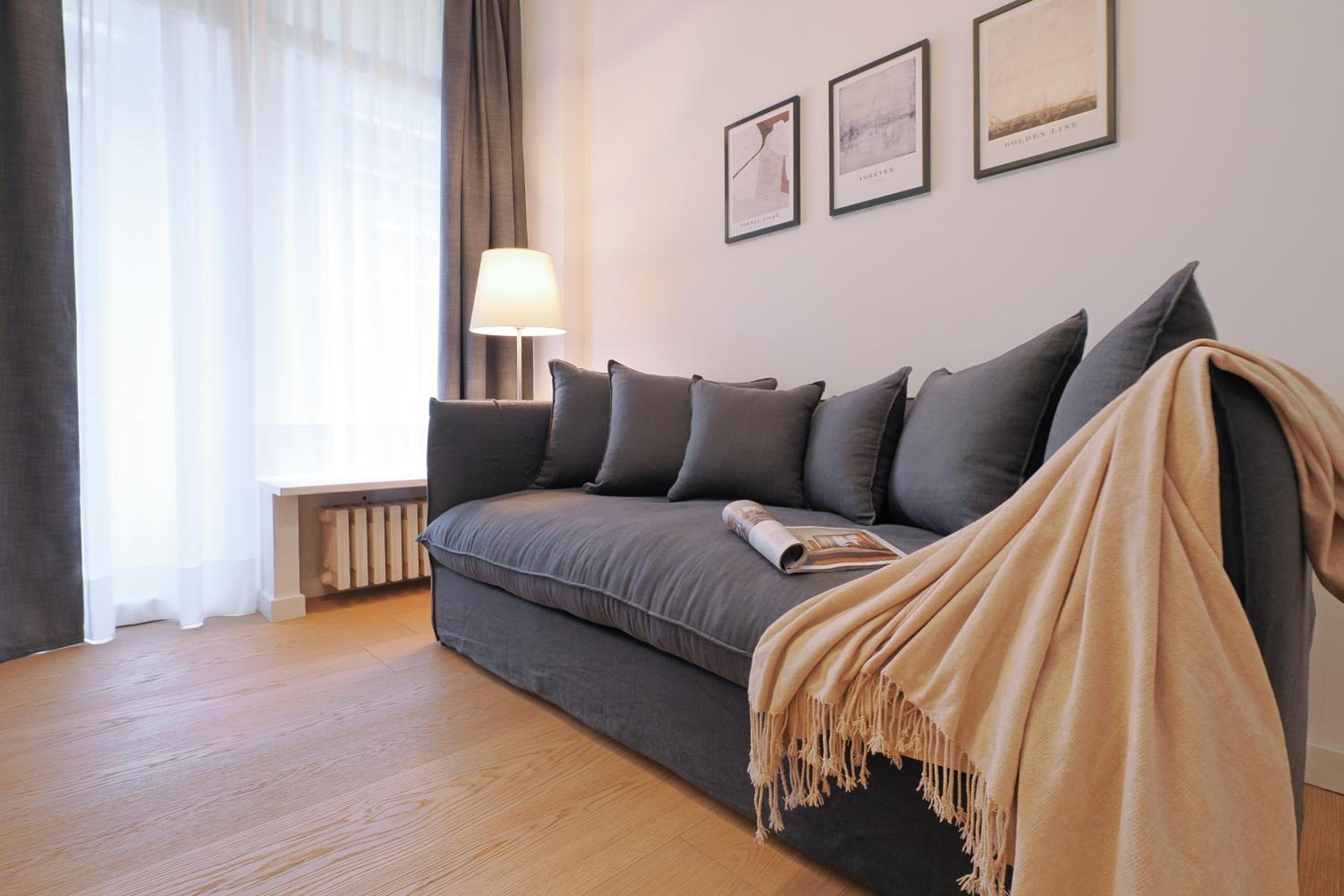 Contempora Apartments - lovely one-bedroom, Tonoli, CityLife