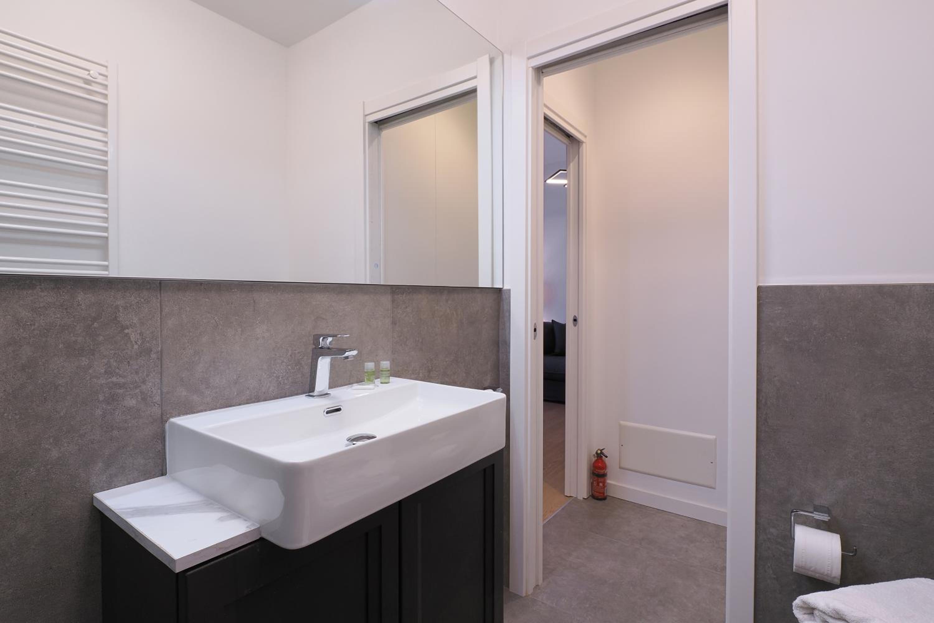 Contempora Apartments - lovely one-bedroom, Tonoli, CityLife