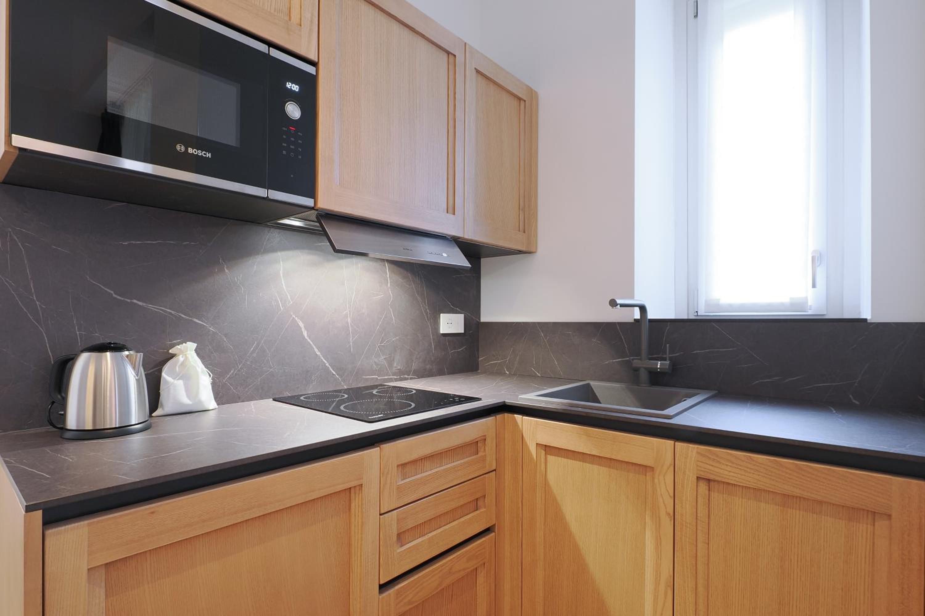 Contempora Apartments - lovely one-bedroom, Tonoli, CityLife