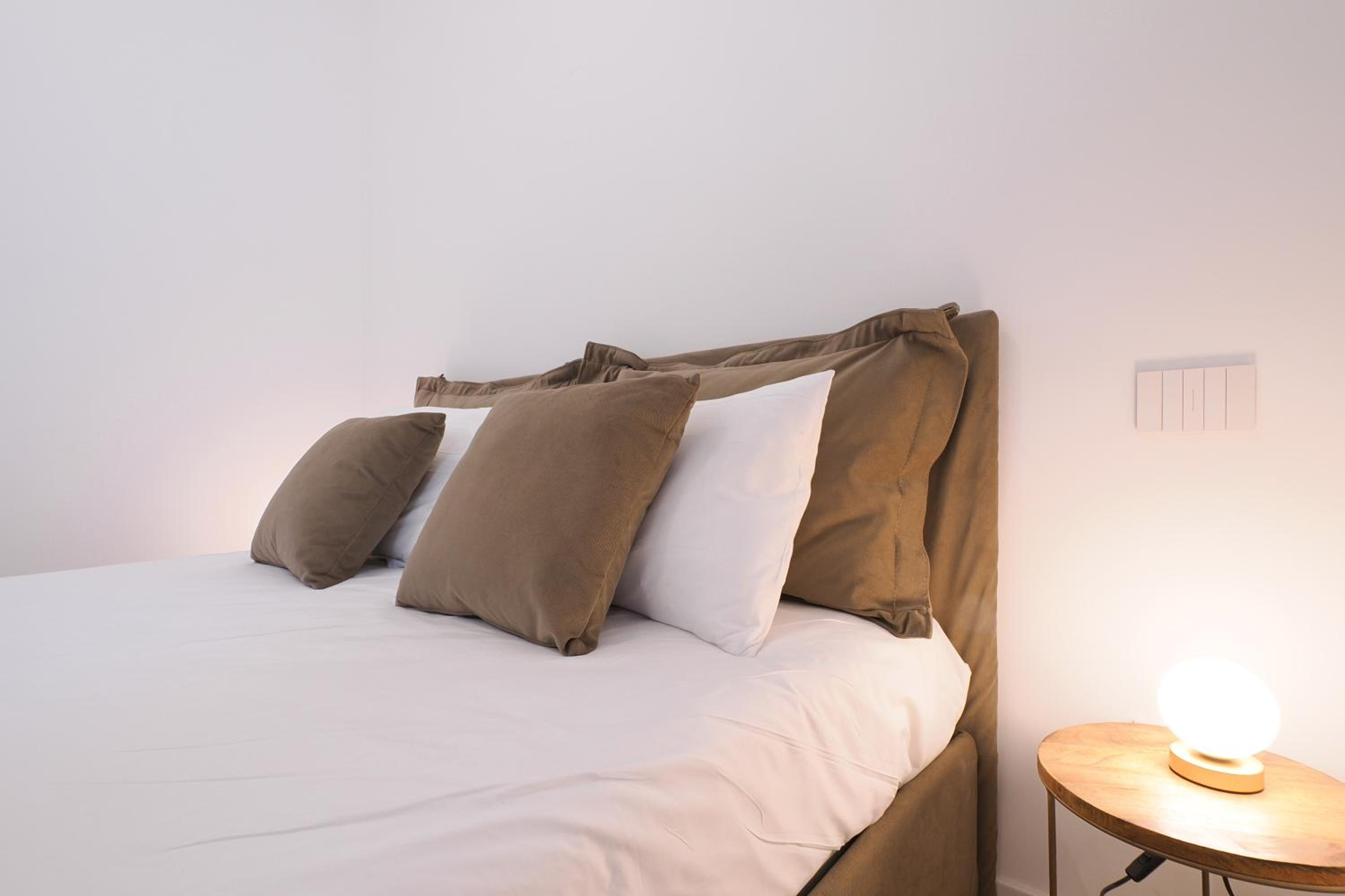 Contempora Apartments - lovely one-bedroom, Tonoli, CityLife