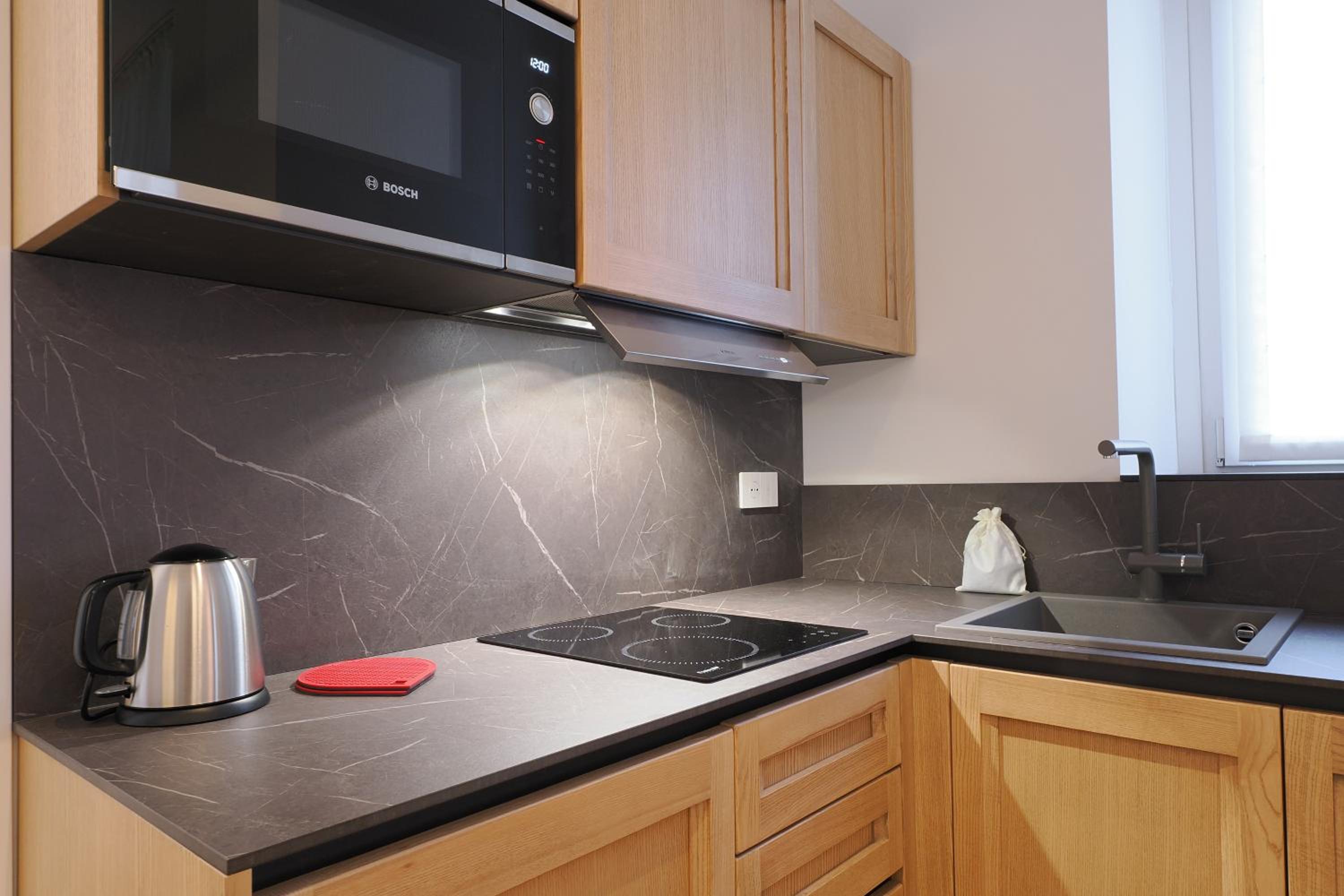 Contempora Apartments - lovely one-bedroom, Tonoli, CityLife