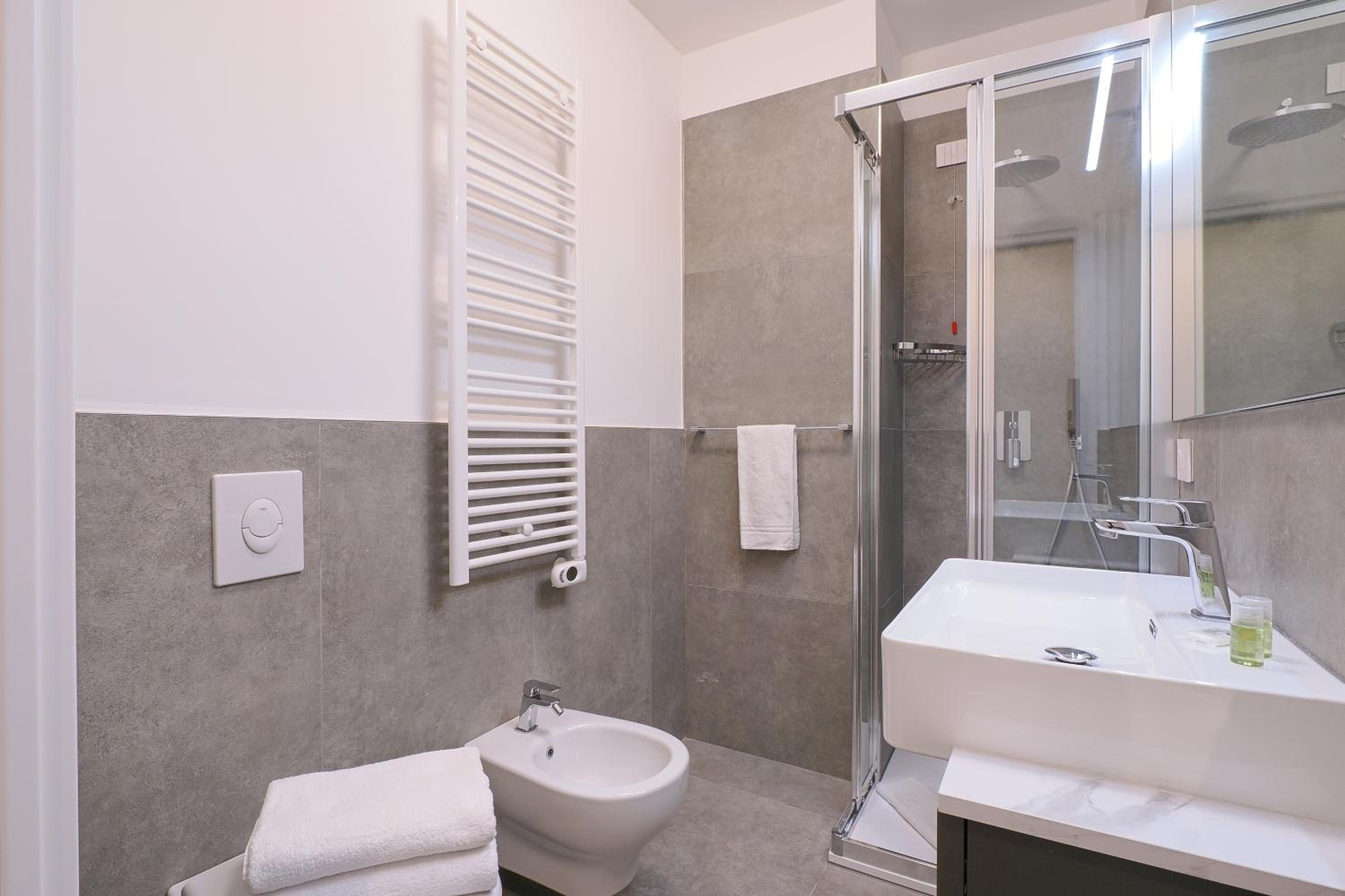 Contempora Apartments - lovely one-bedroom, Tonoli, CityLife