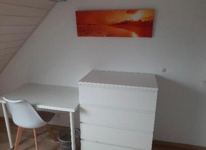 Rent A Room Demoret