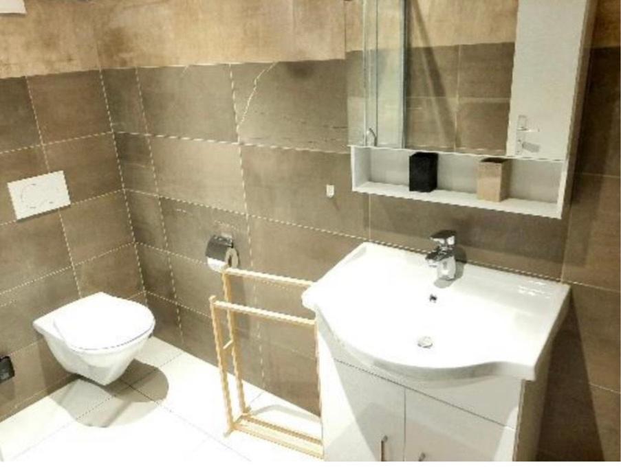 Rent A Room Demoret