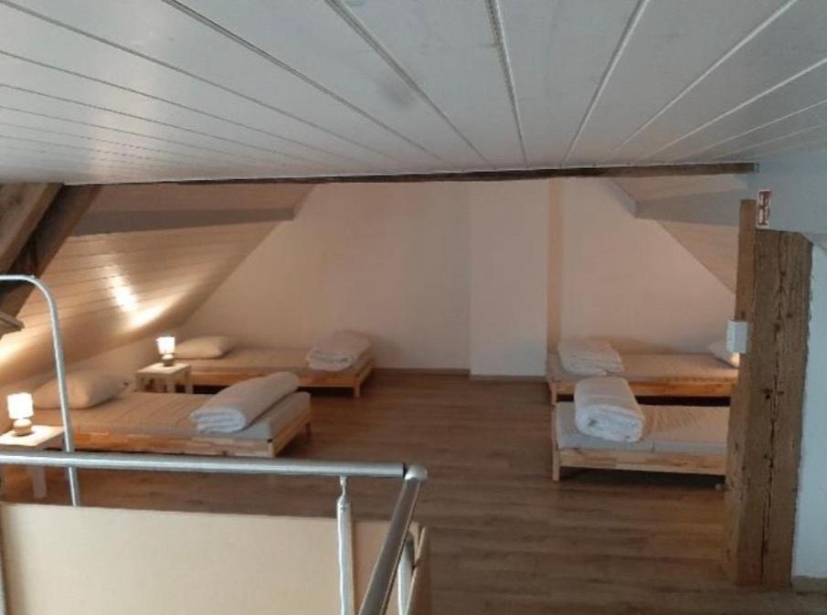 Rent A Room Demoret