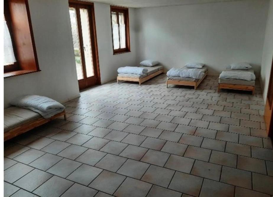 Rent A Room Demoret