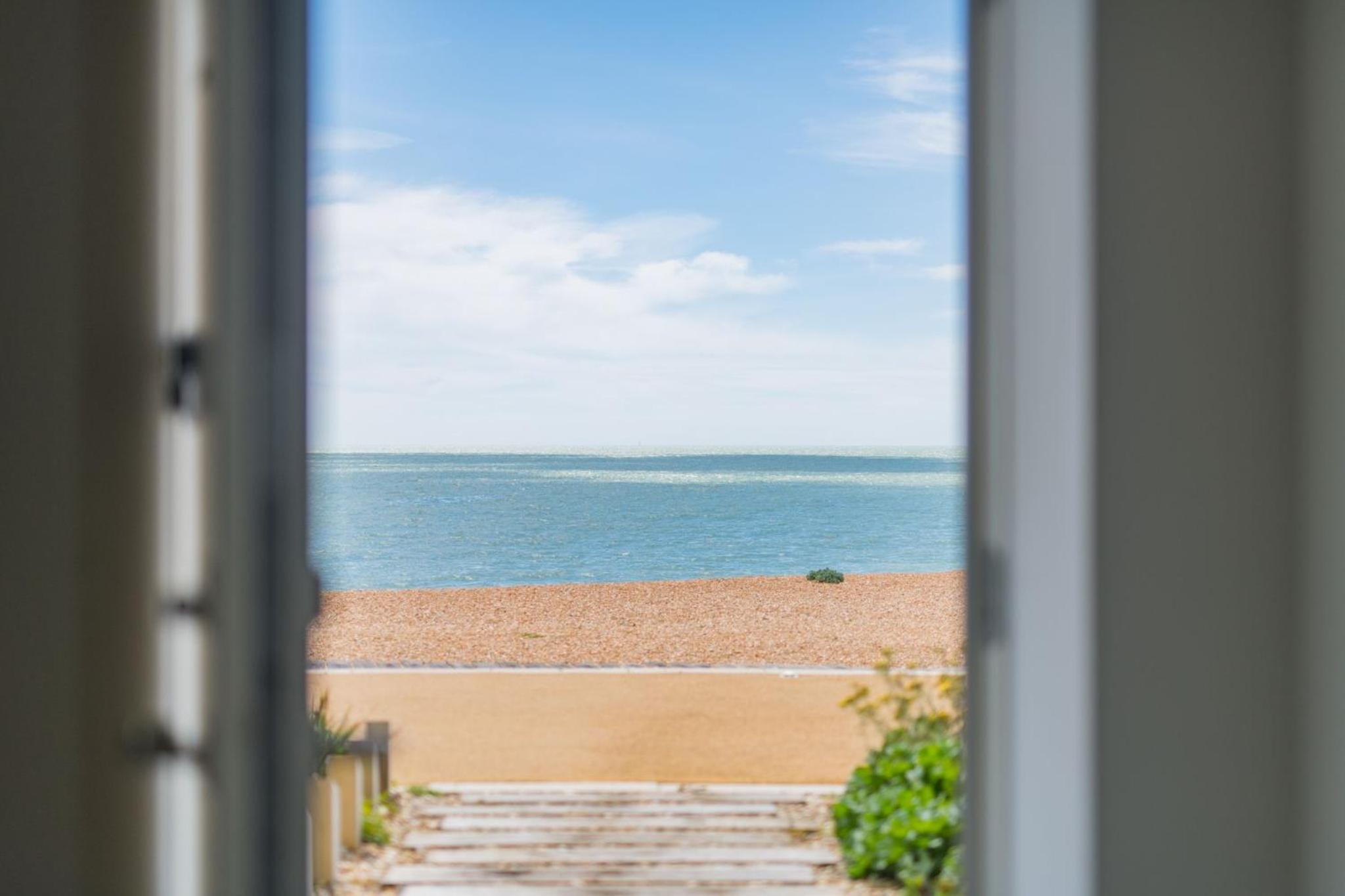 The View at Shoreline by Bloom Stays view 3