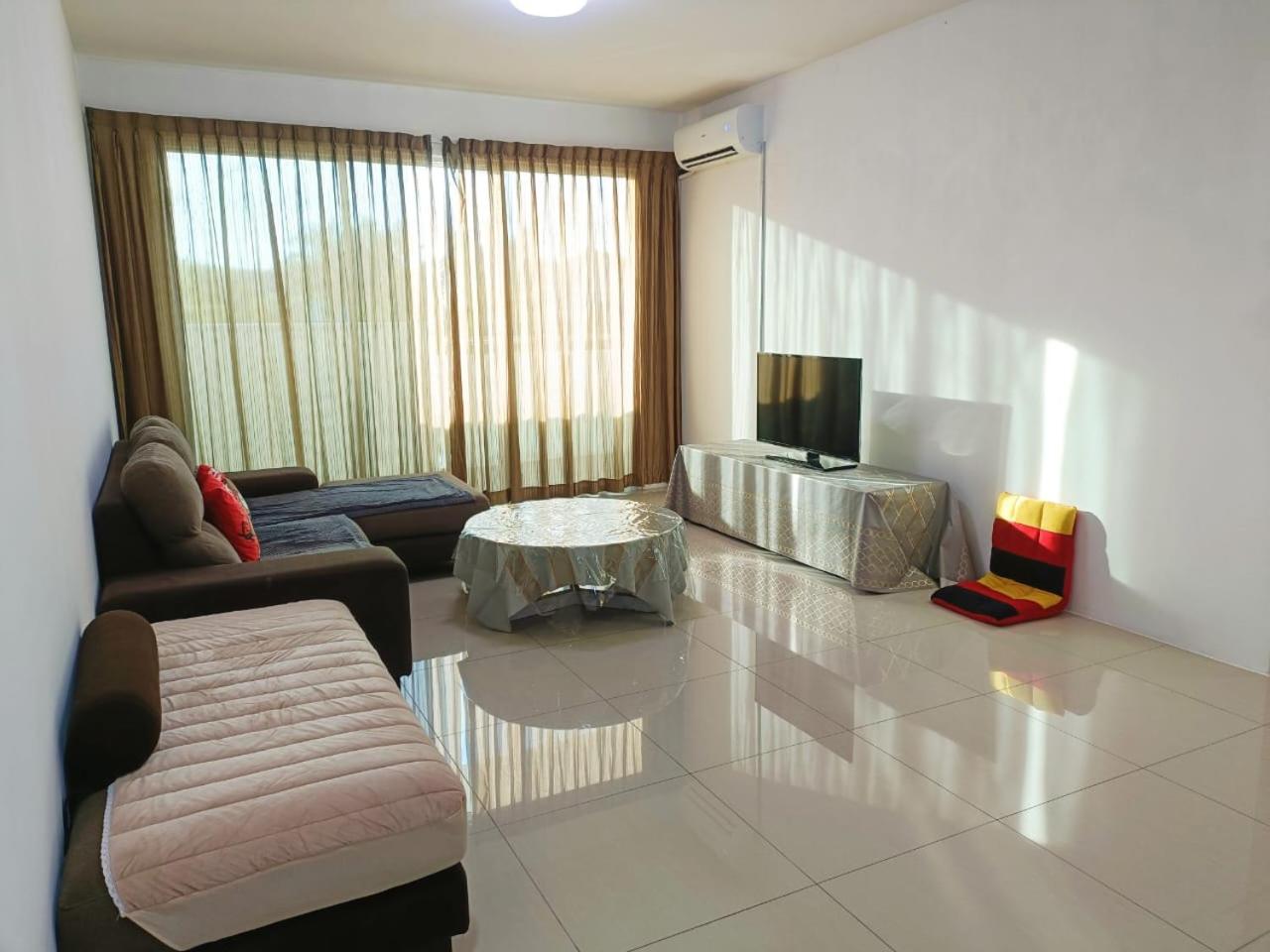 Homelite Eco Park Condominium
