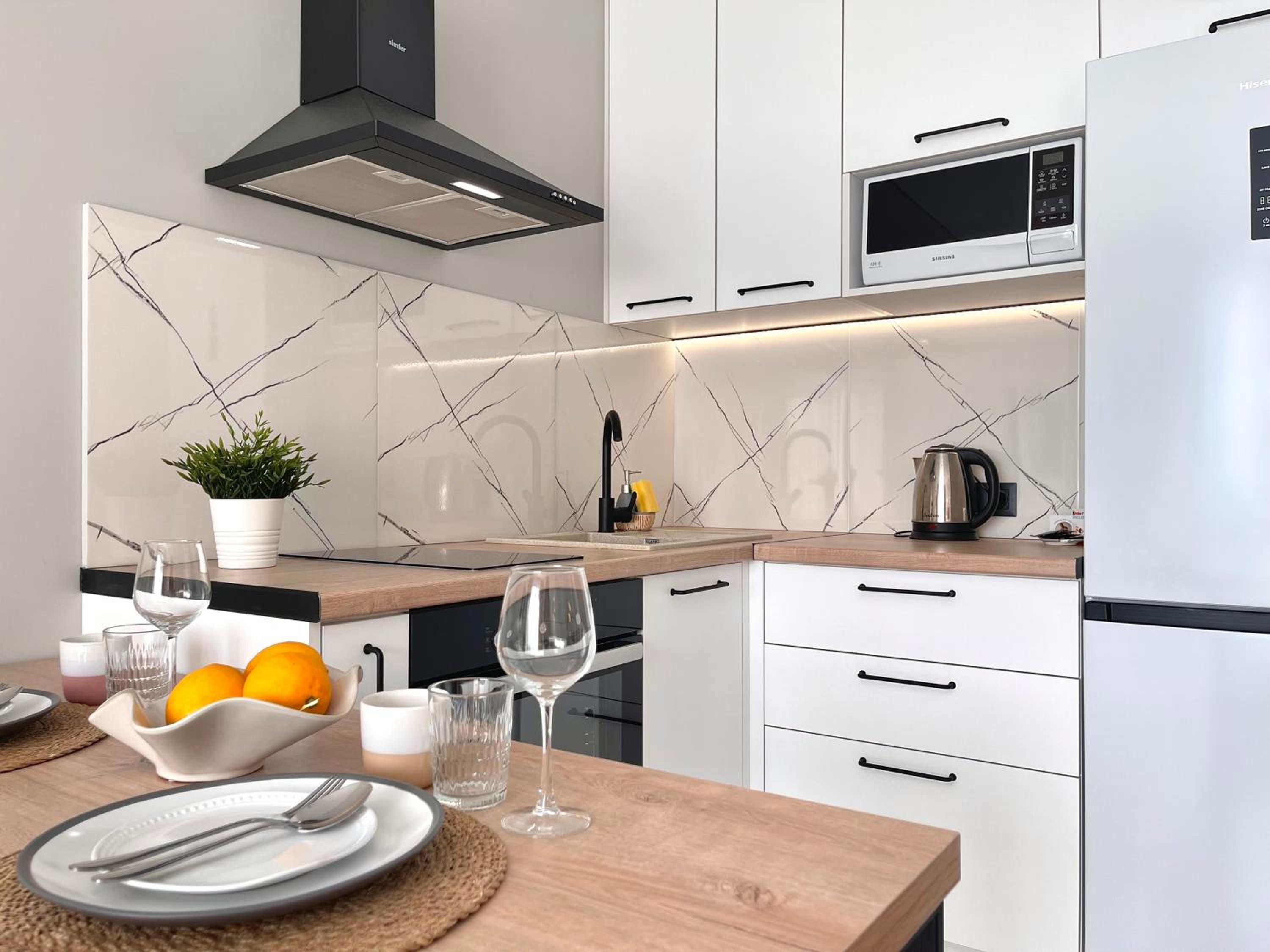 White Apartment on Shartava Avenue view 3