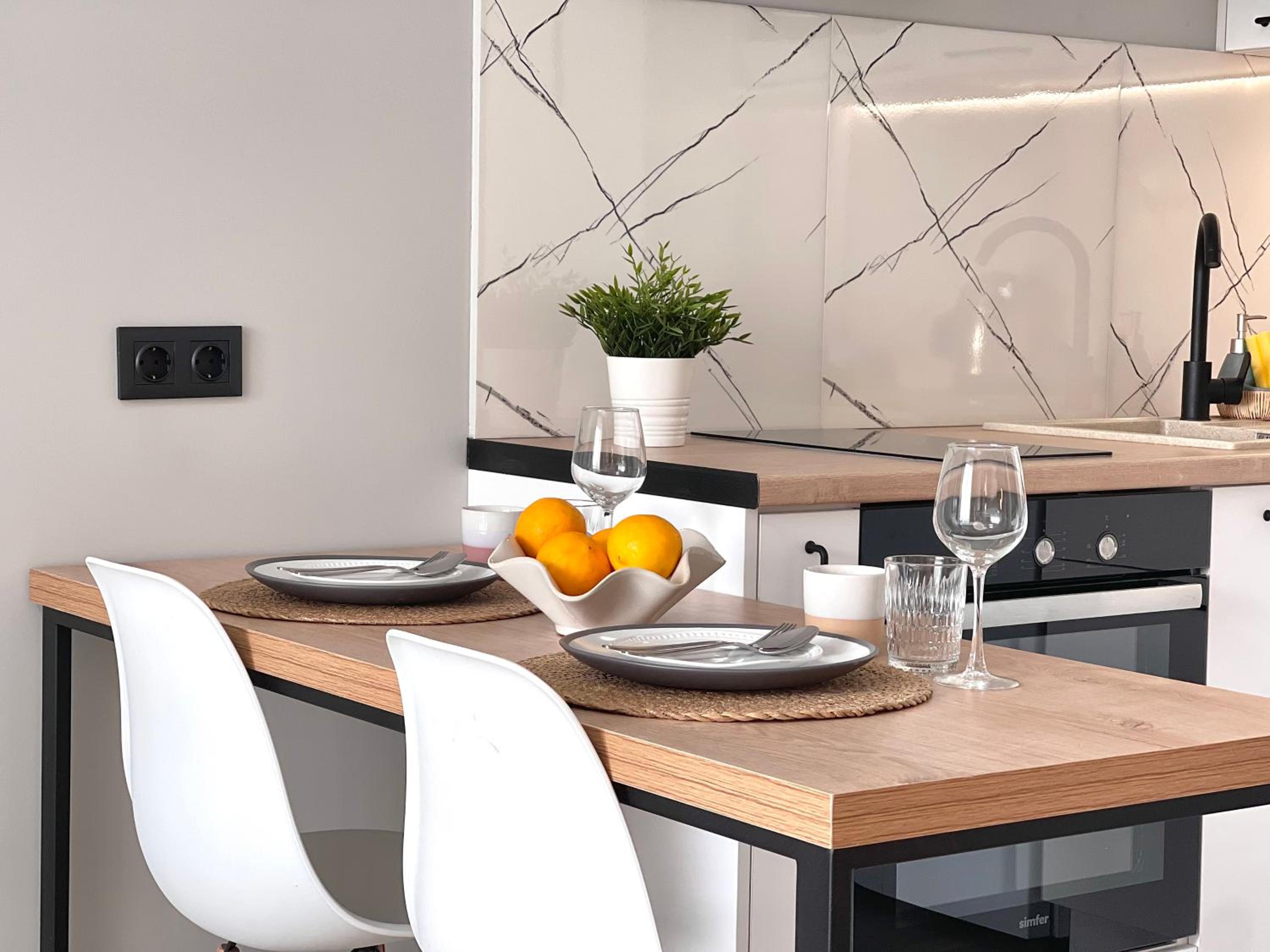 White Apartment on Shartava Avenue view 4
