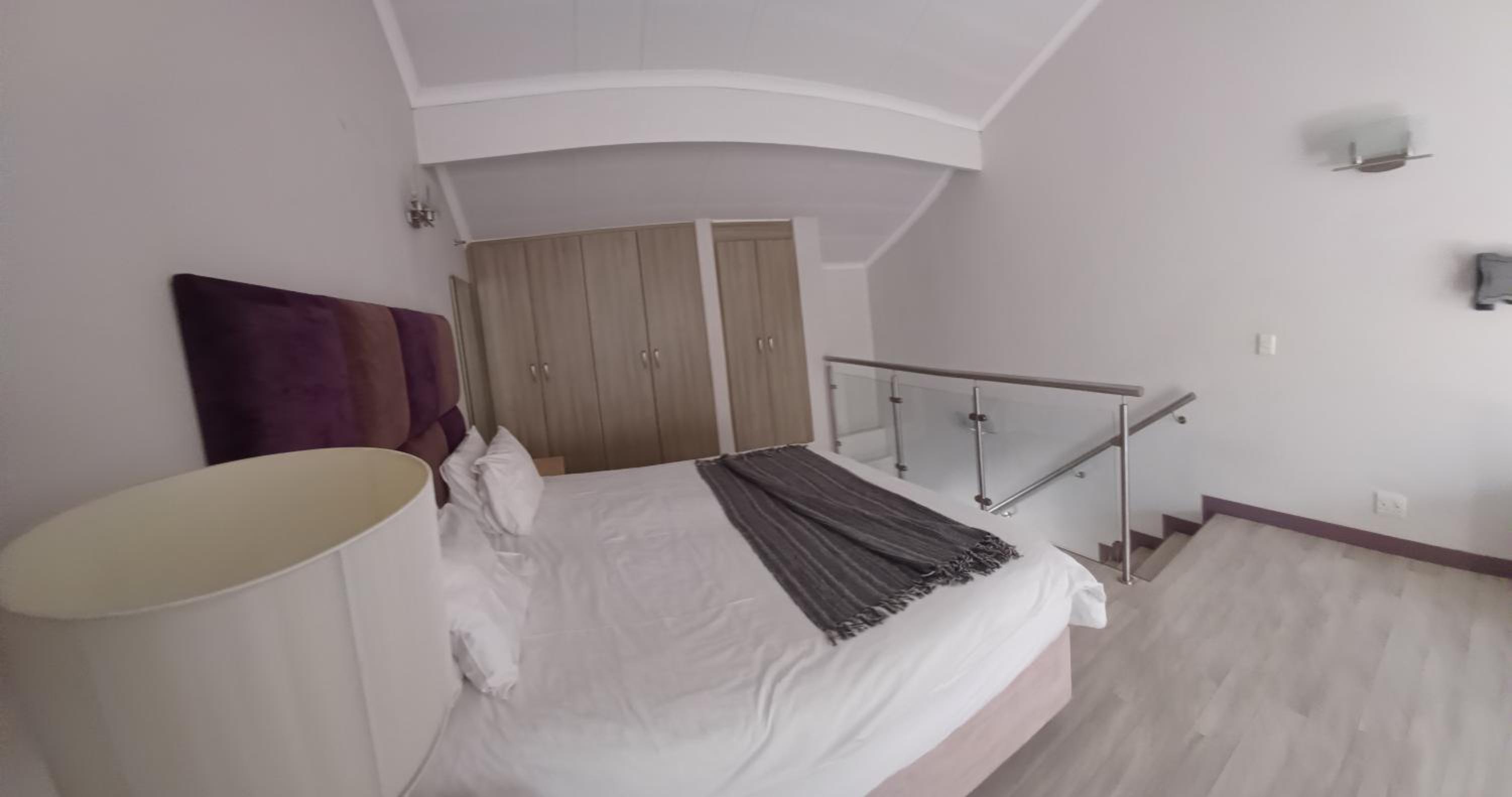 Mount Royal 43 Large 1 bed apartment