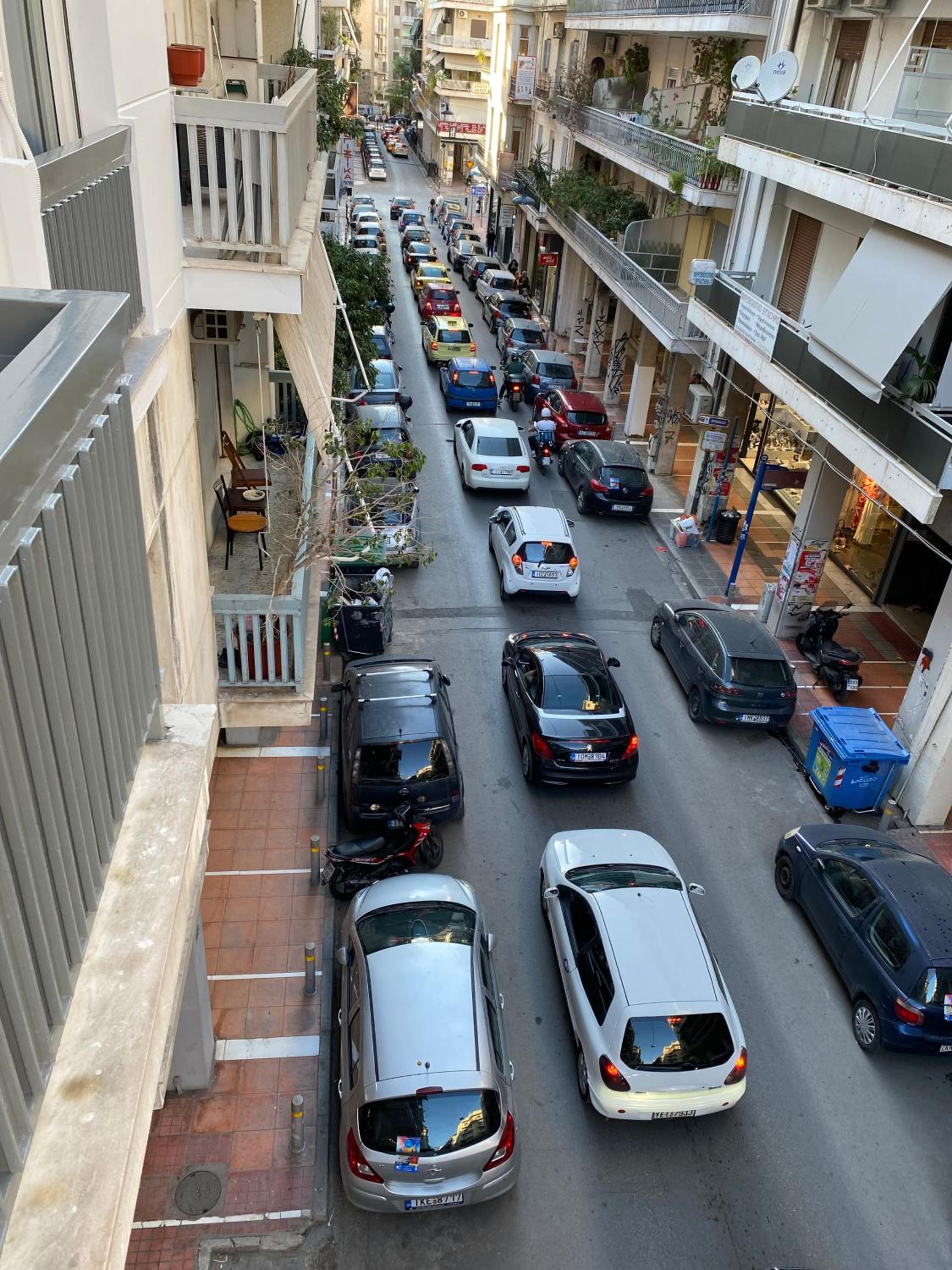 Urban Chic Flat Pagrati Athens