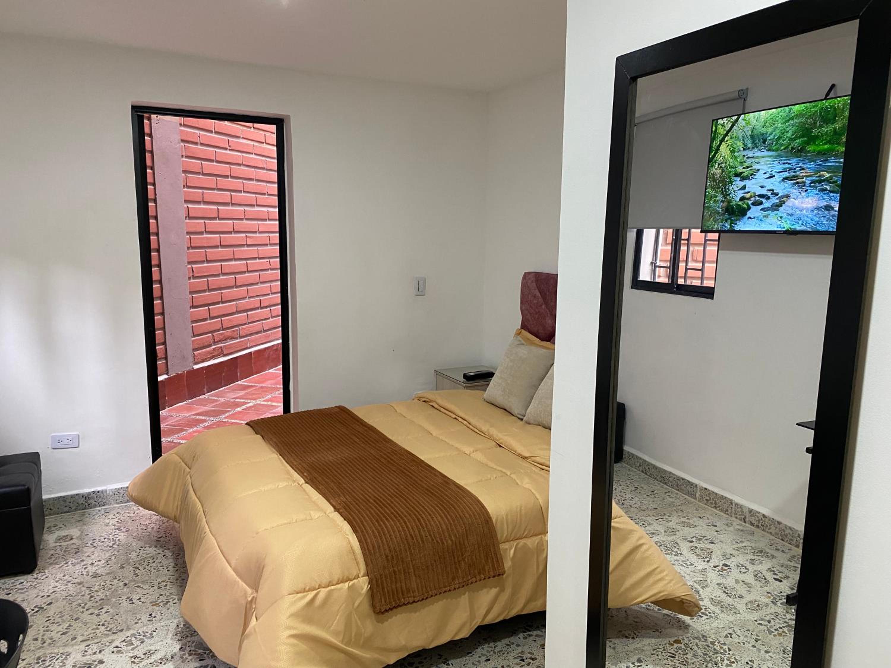 Loft & Parking El Poblado closest to you 102