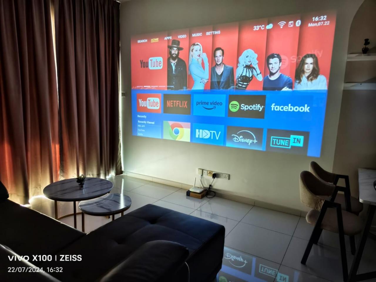 sp13a 55inch tv Netflix 6pax 2park kelab Rahman putra Sungai buloh, photo 34