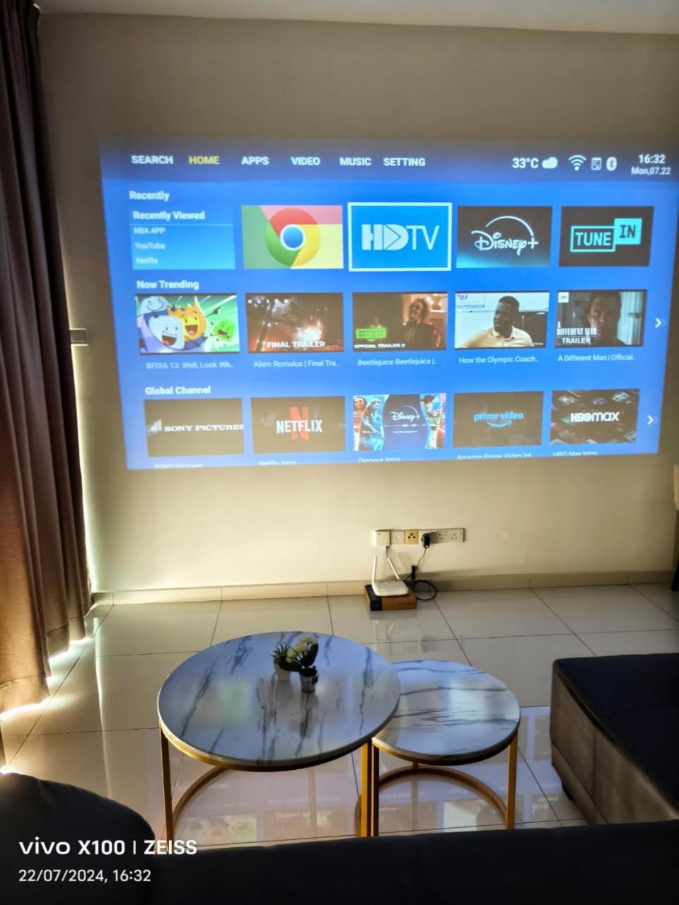 sp13a 55inch tv Netflix 6pax 2park kelab Rahman putra Sungai buloh