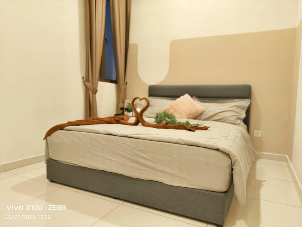 sp13a 55inch tv Netflix 6pax 2park kelab Rahman putra Sungai buloh