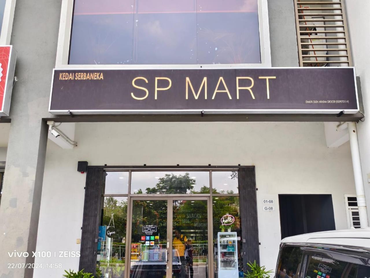 sp13a 55inch tv Netflix 6pax 2park kelab Rahman putra Sungai buloh photo 5
