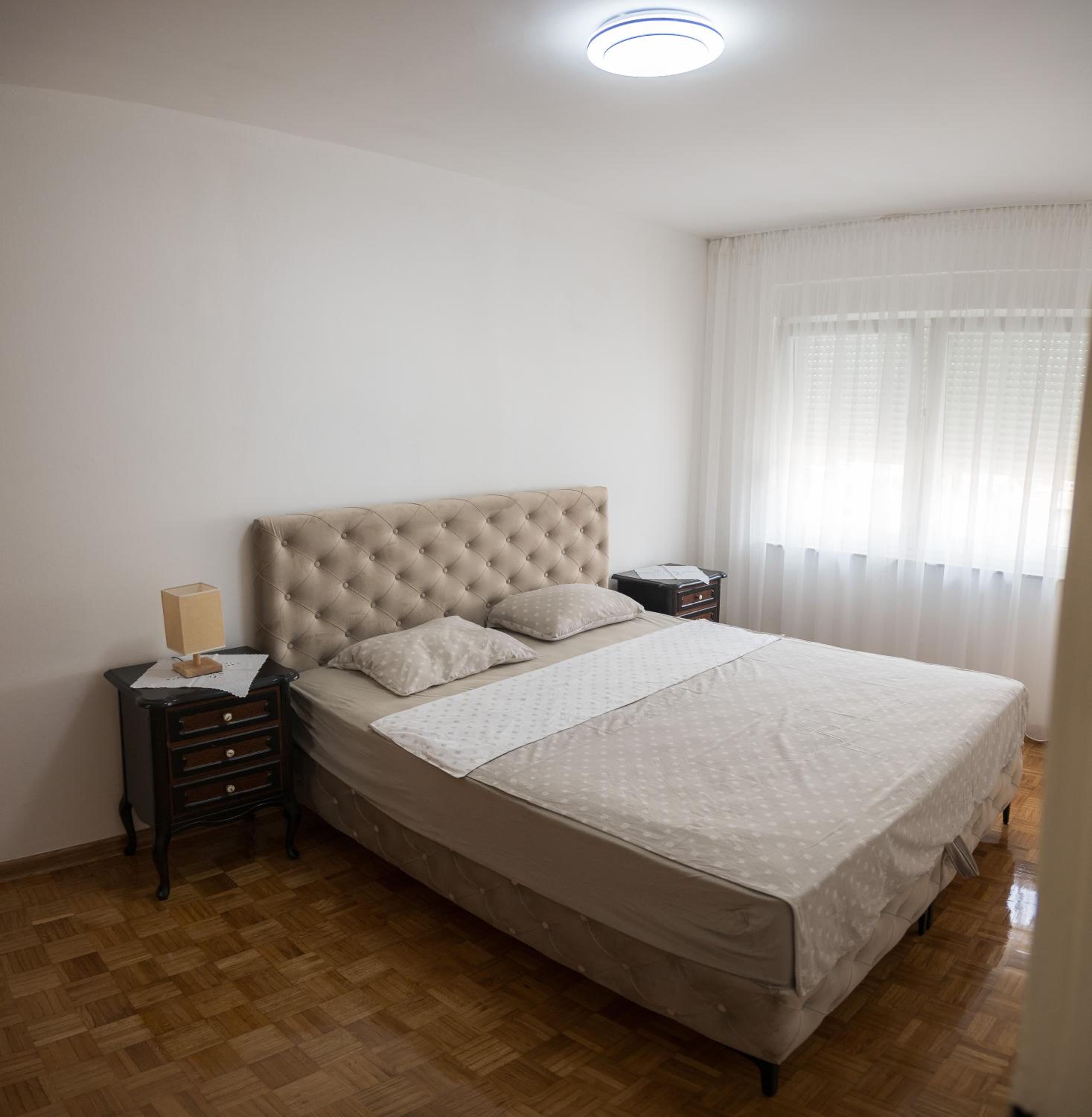 Apartman Naomi