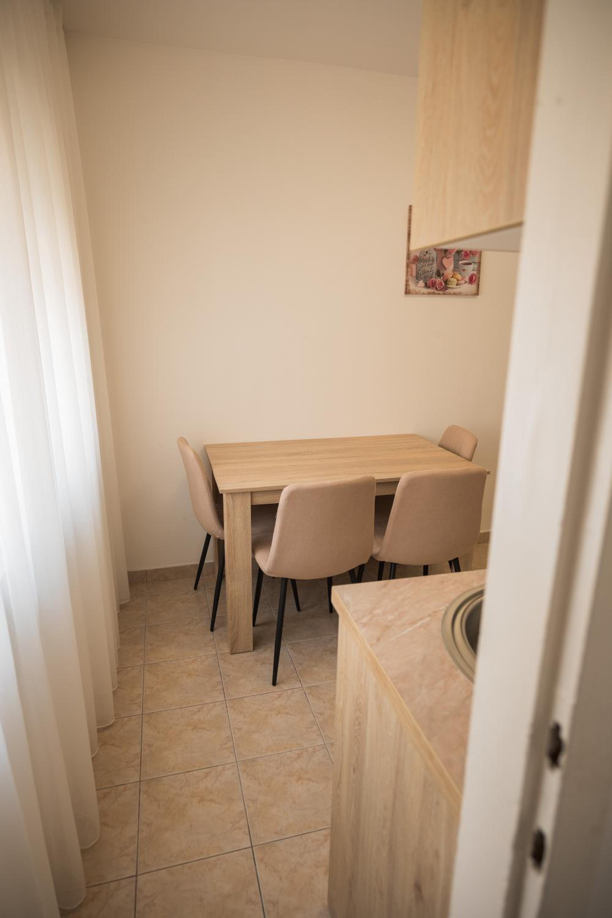 Apartman Naomi