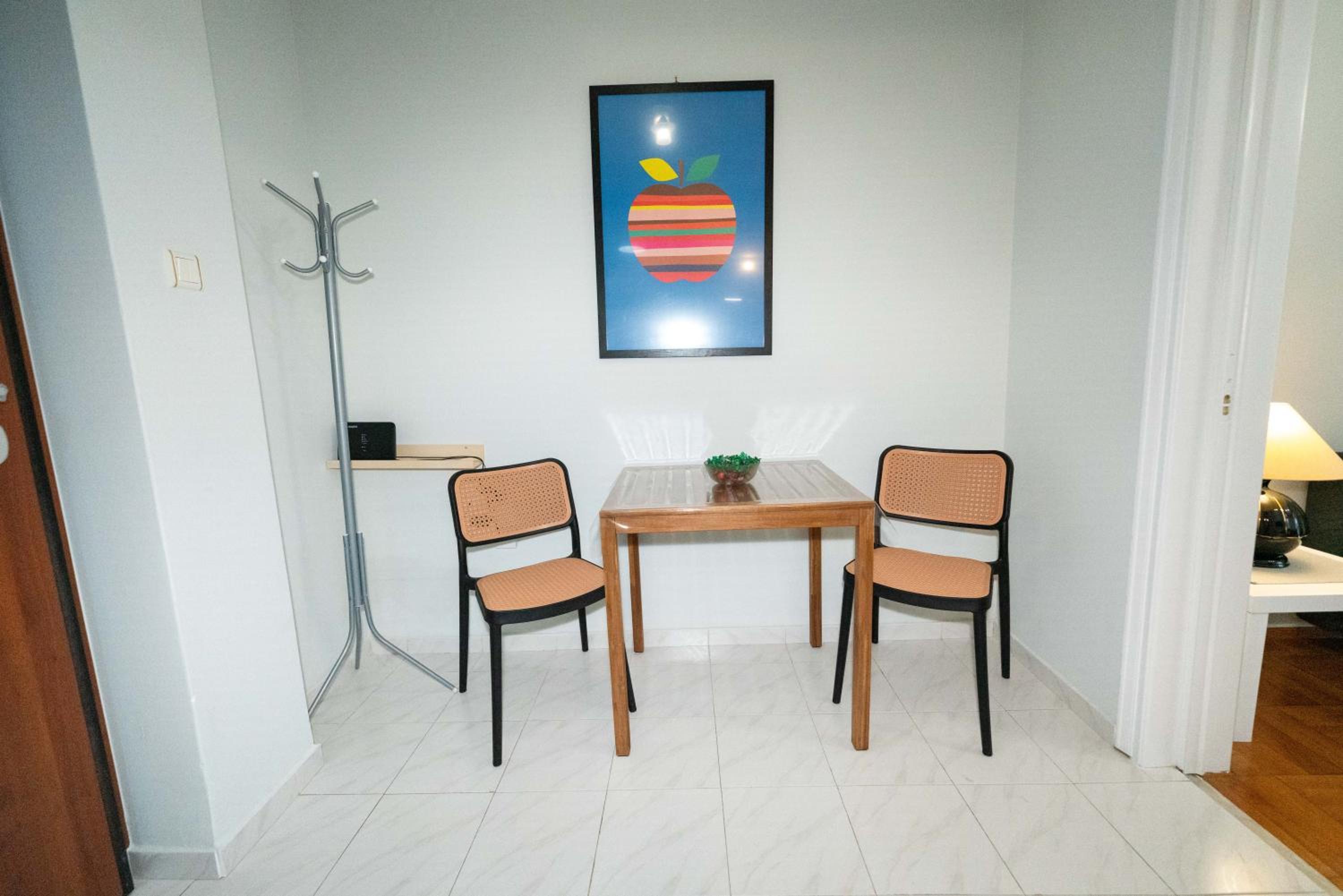 Urban Chic Flat Pagrati Athens