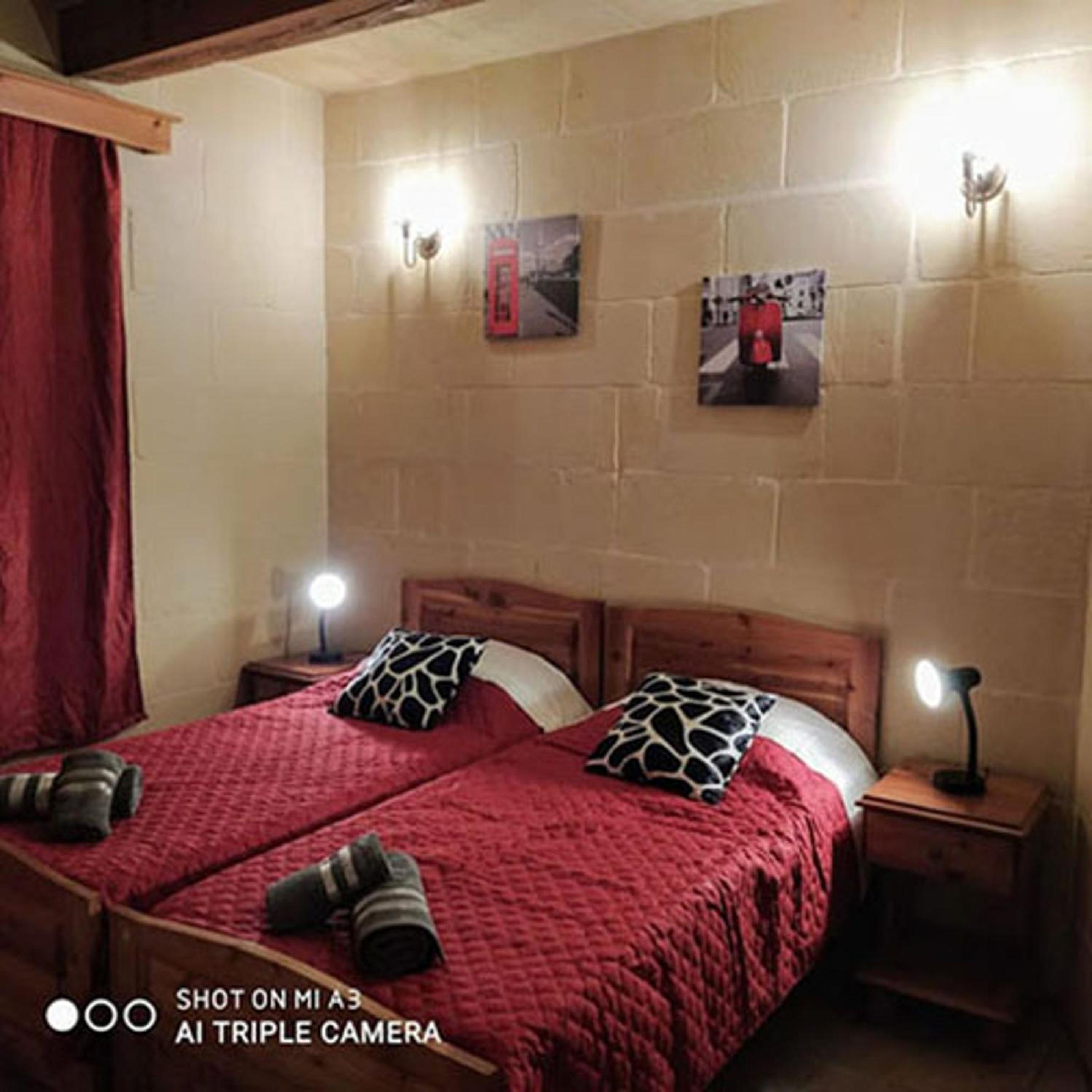 Elegant Villa in Iz Zebbug + Pool view 2
