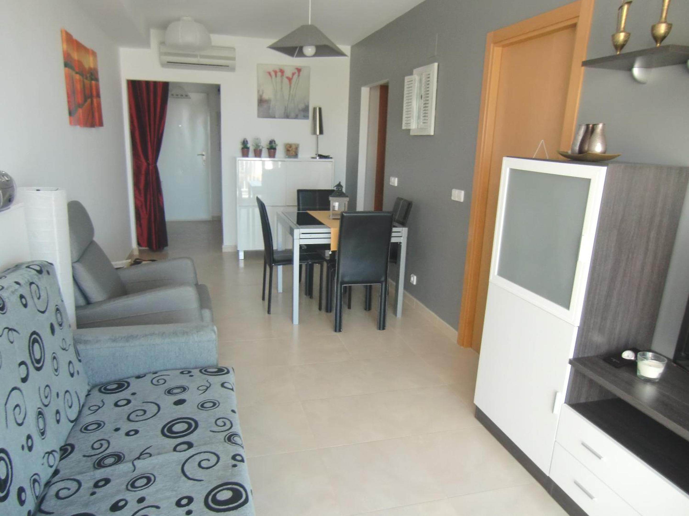 Modern apartment in Vinaròs with sea view and shared pool