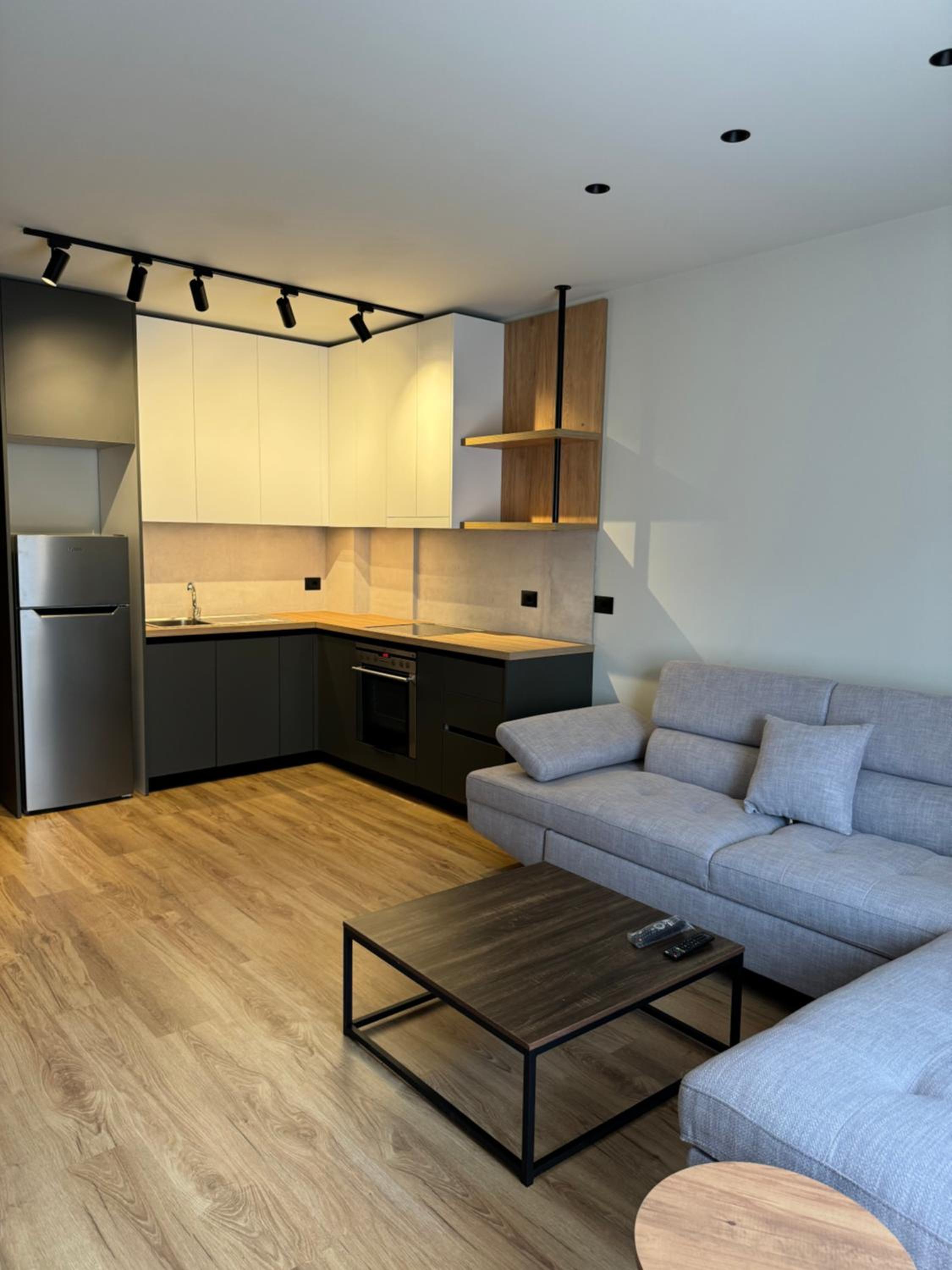 Meri's Apartments 13 photo 5