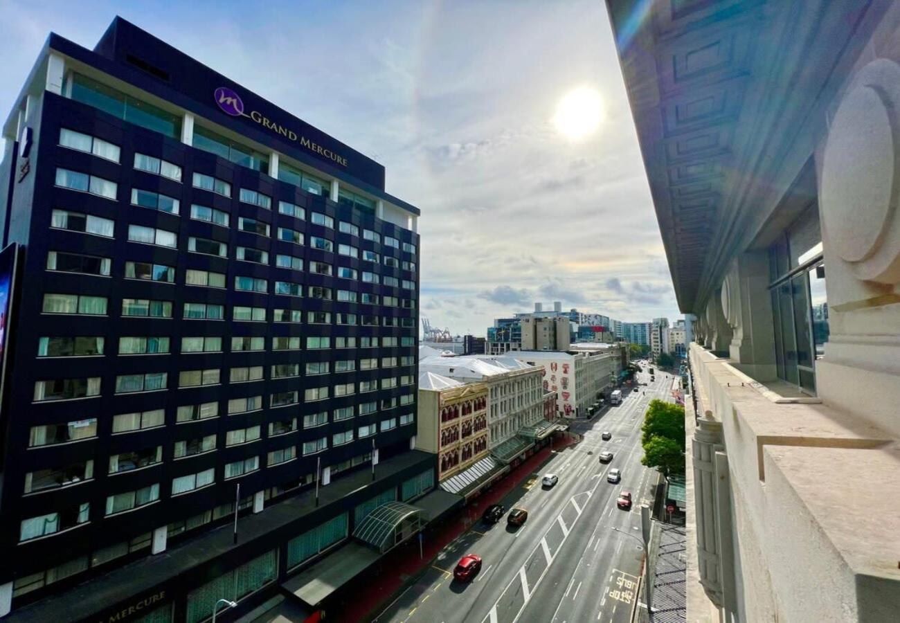 The Queens Retreat - Penthouse On Queen Street view 2