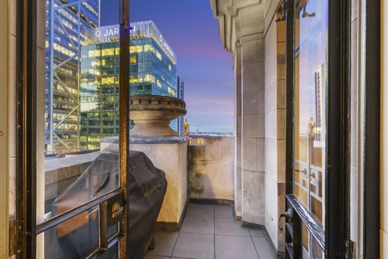 The Queens Retreat - Penthouse On Queen Street view 3