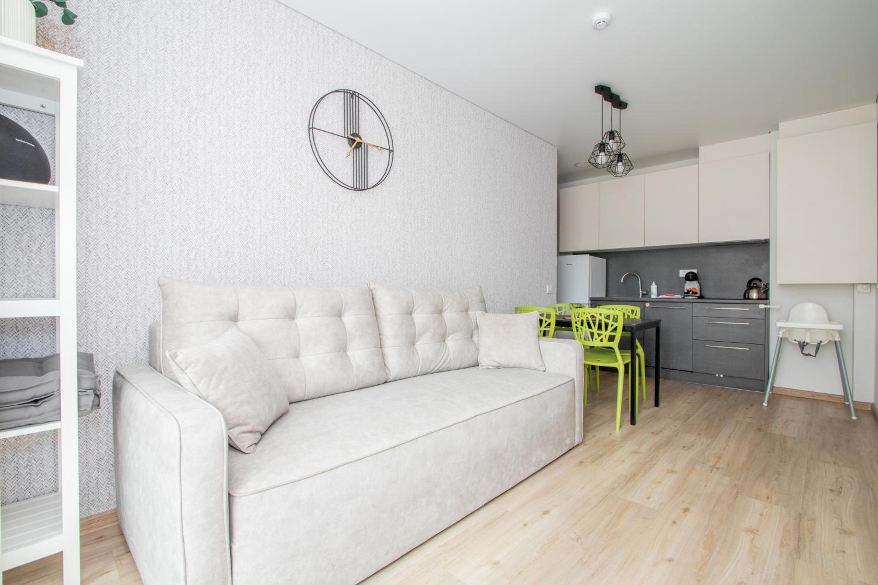 Sunny Pines Apartment