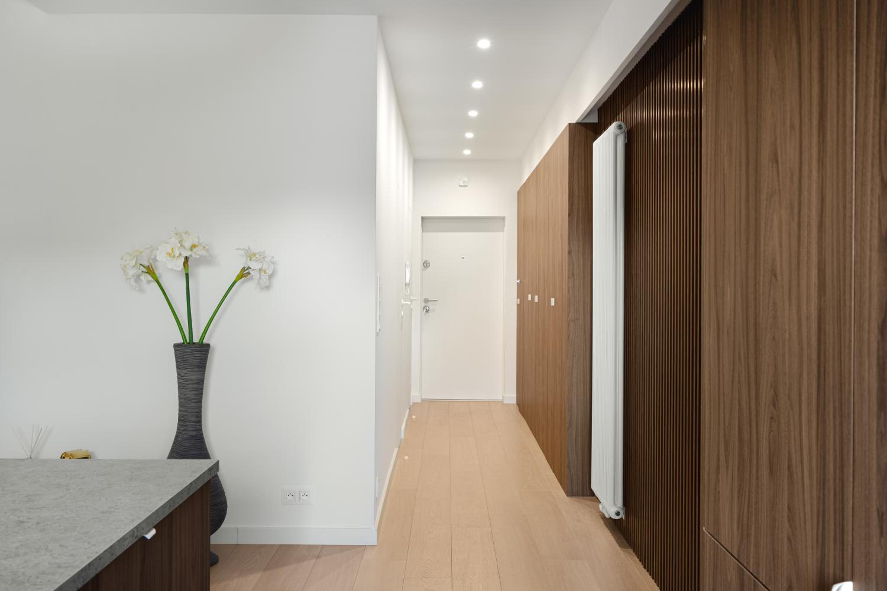 Central Apartments Lodz - 13 People - 3 Bedroom Apartment - City Center -GN56