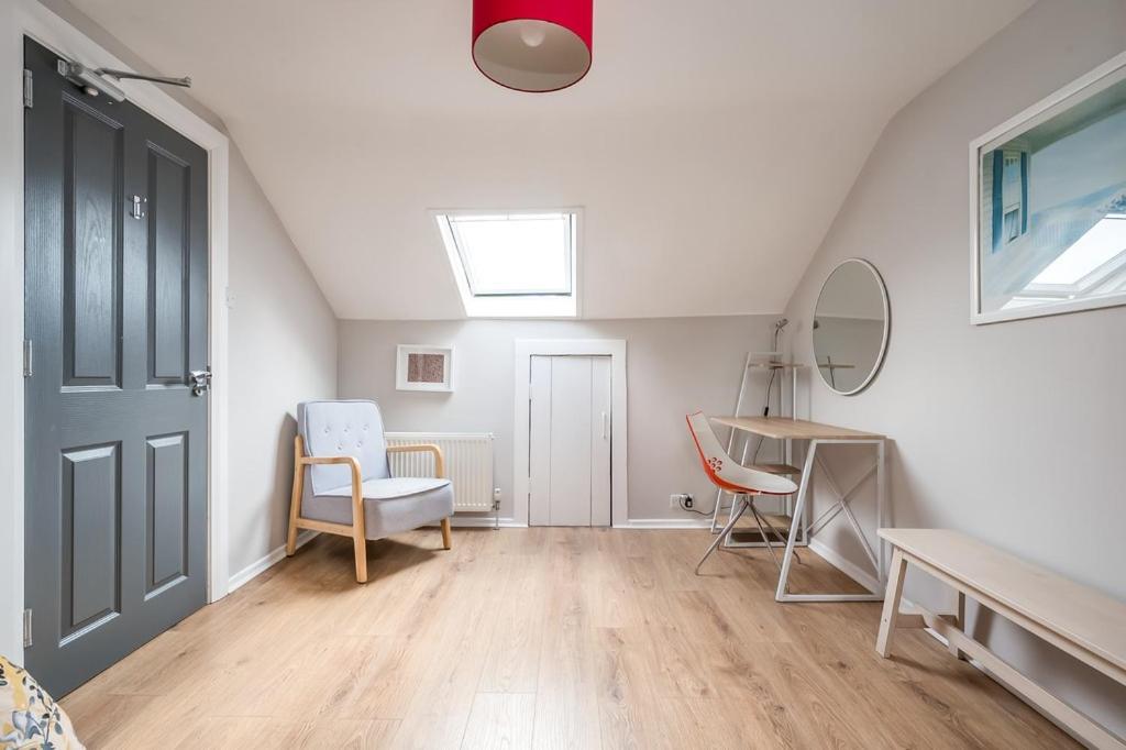 Cavehill House