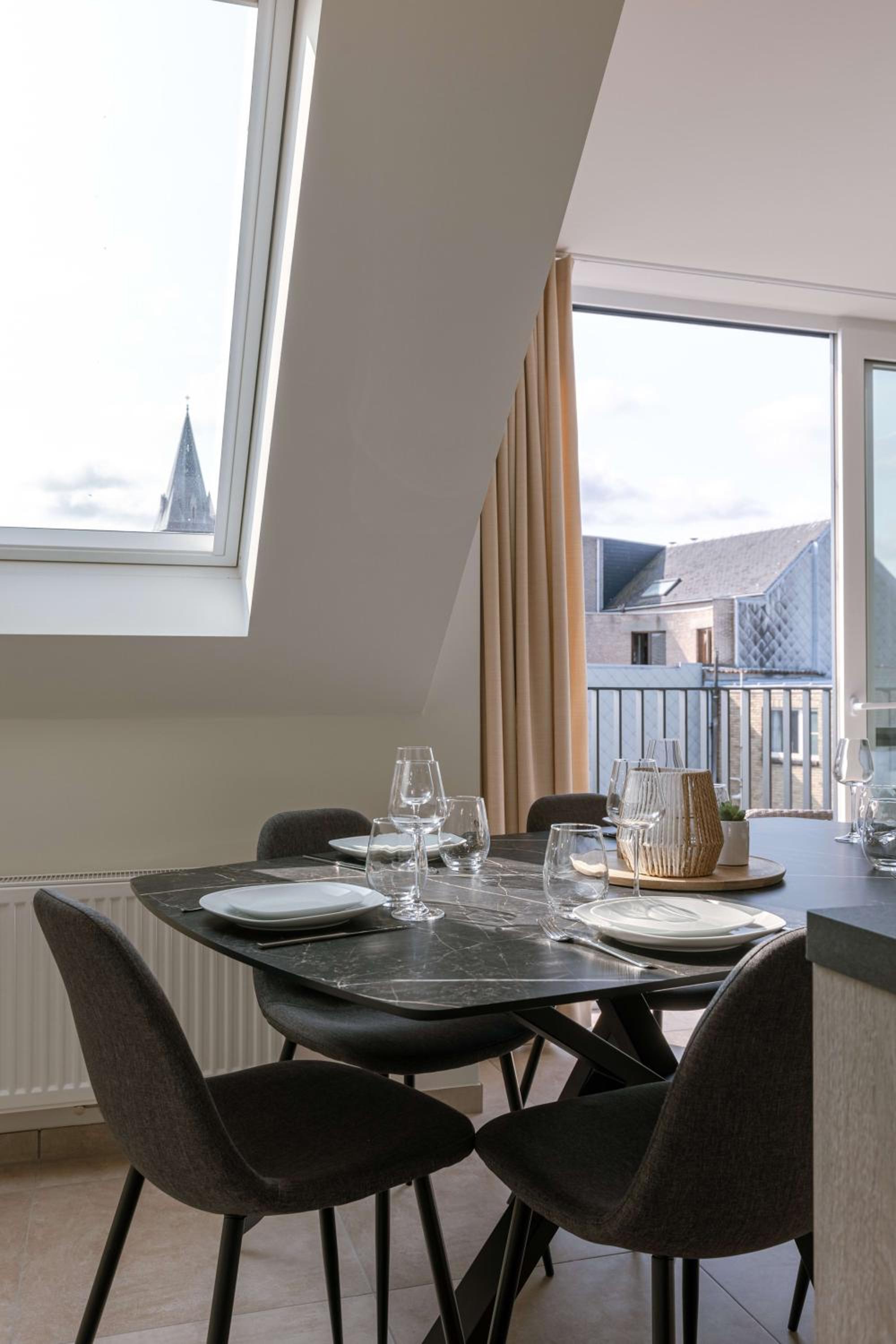 Spacious high-quality duplex apartment in Ostend